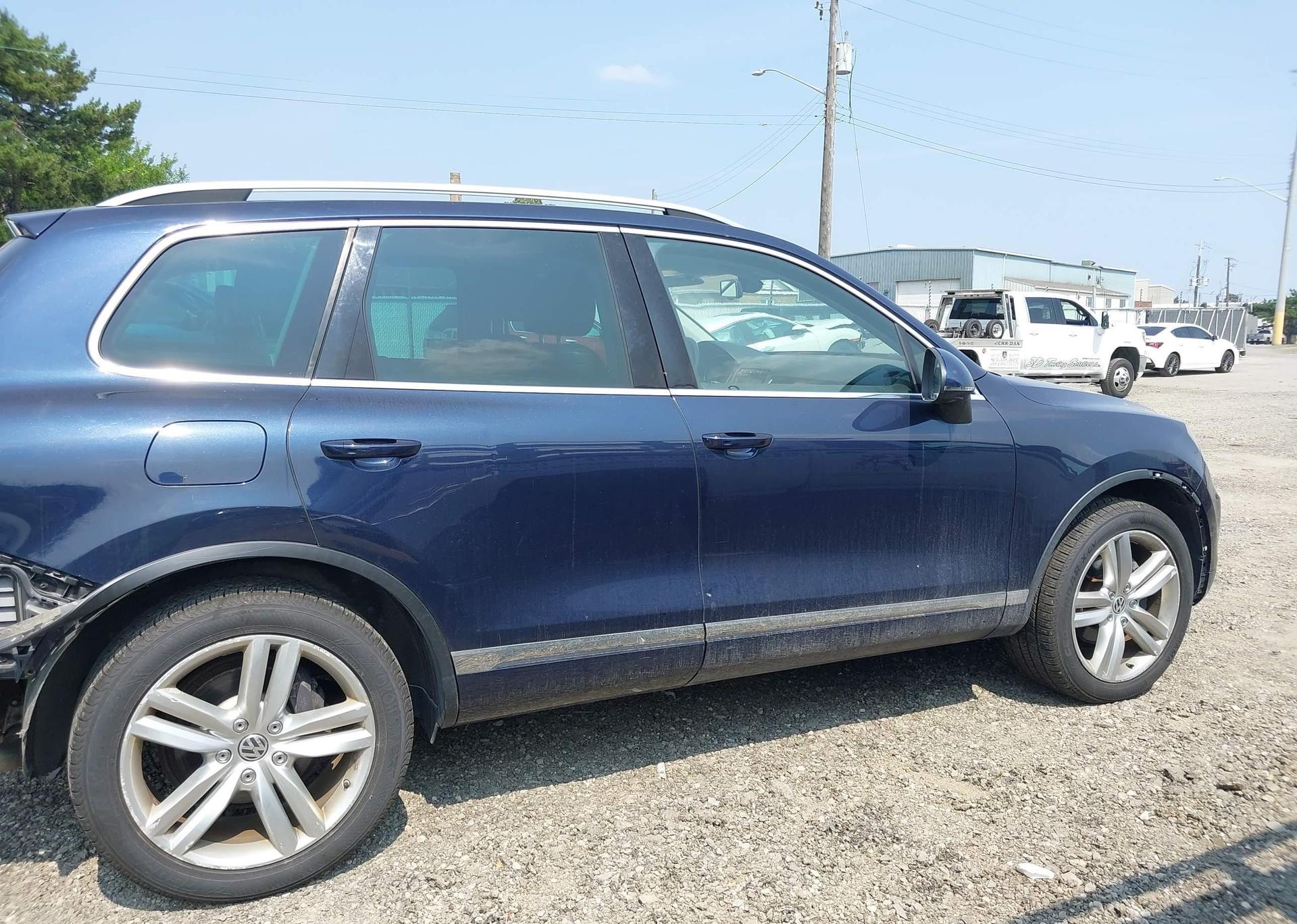 2013 VOLKSWAGEN TOUAREG V6 TDI