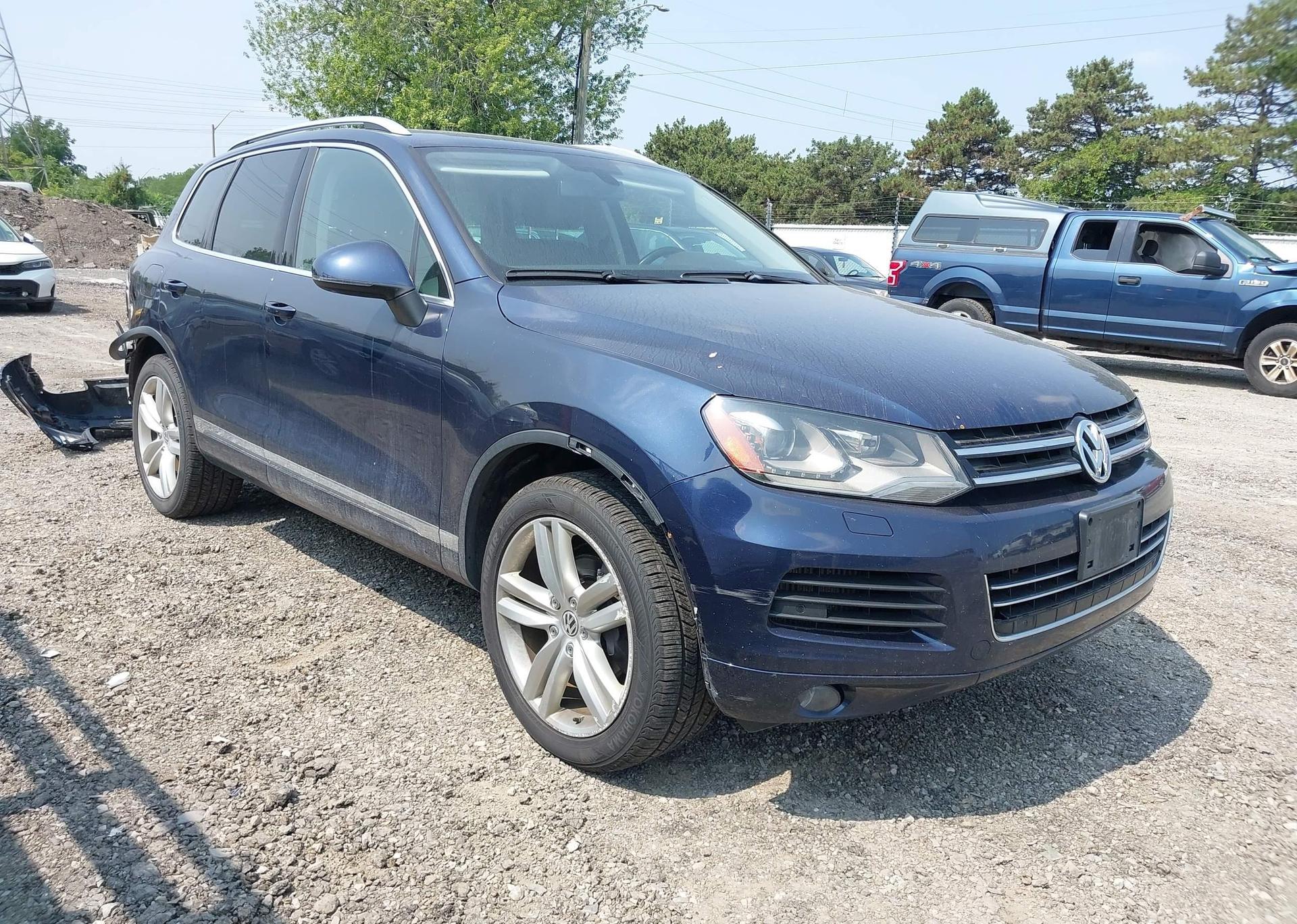 2013 VOLKSWAGEN TOUAREG V6 TDI