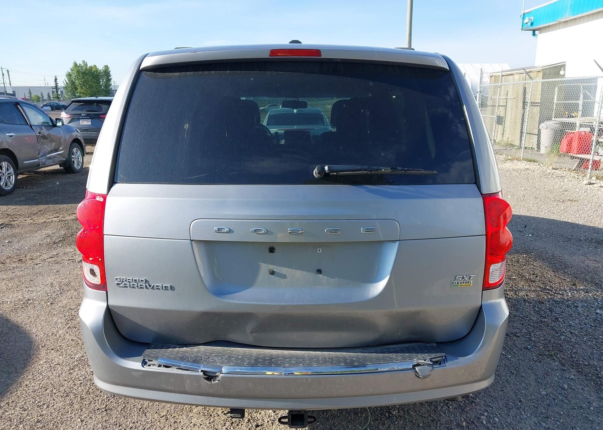 2017 DODGE GRAND CARAVAN SE