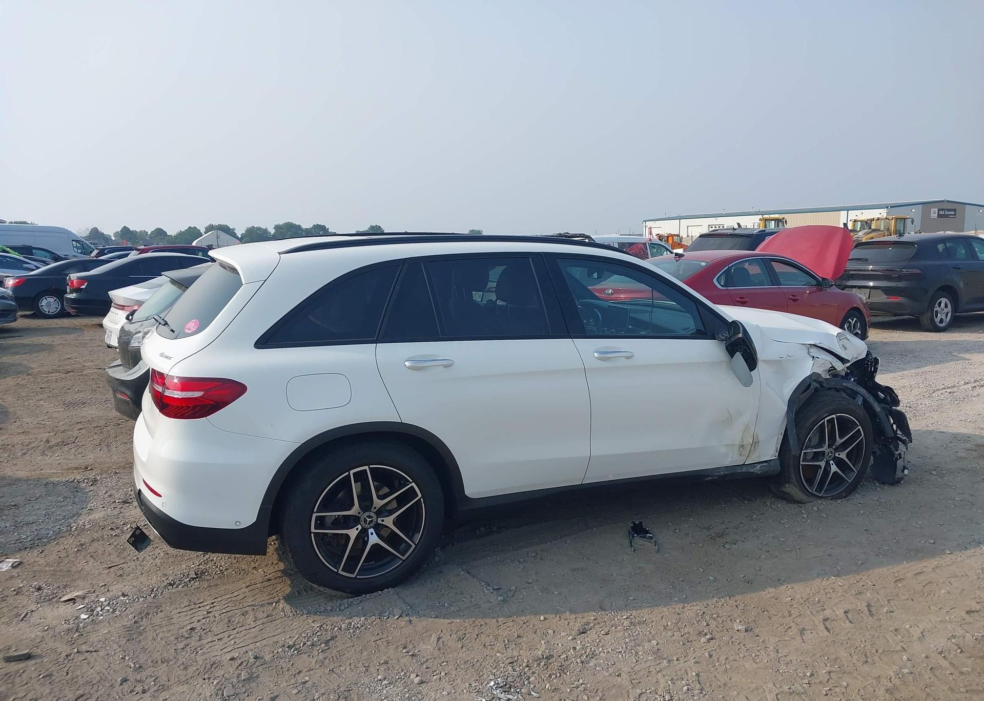 2019 MERCEDES-BENZ GLC 300 4MATIC