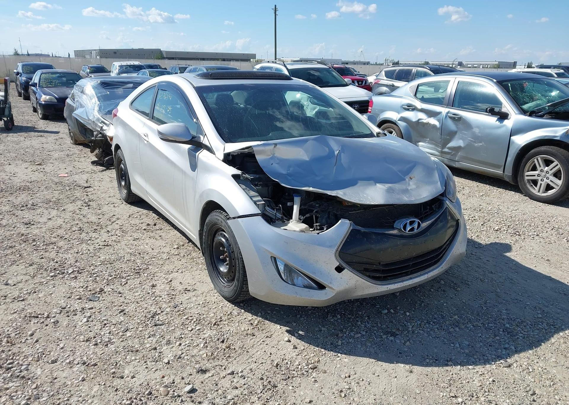 2013 HYUNDAI elantra se