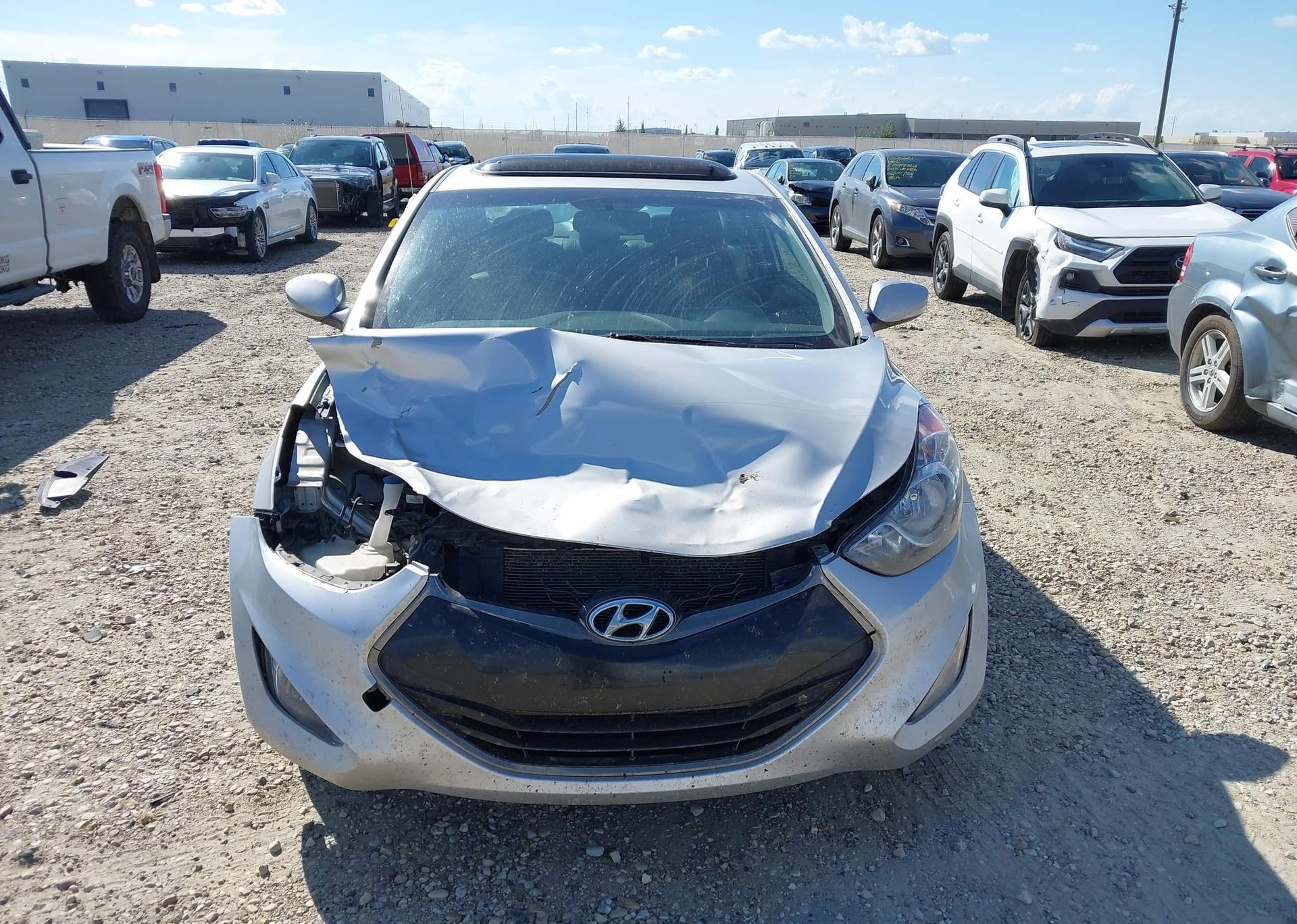 2013 HYUNDAI elantra se