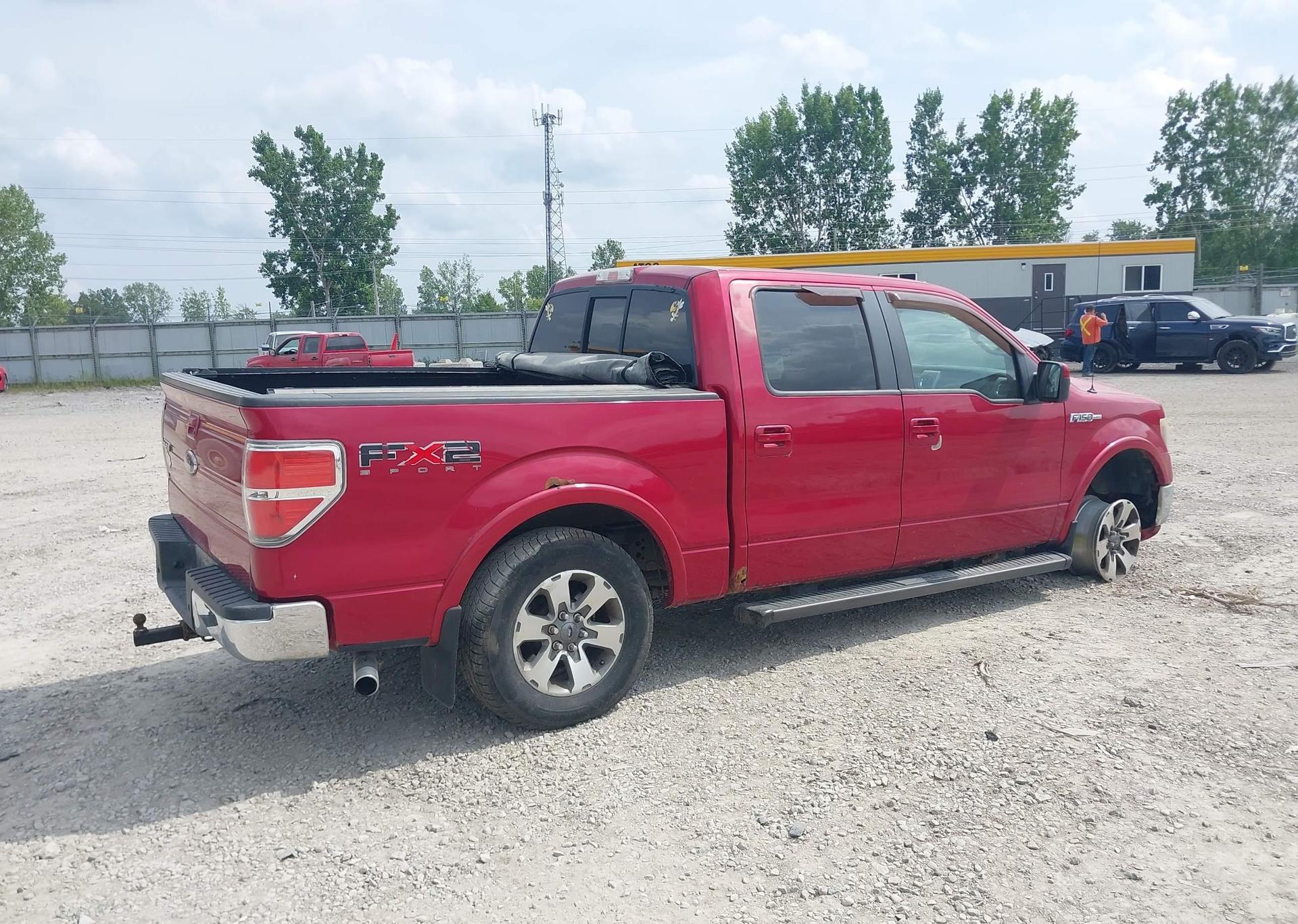 2010 FORD F-150 XLT