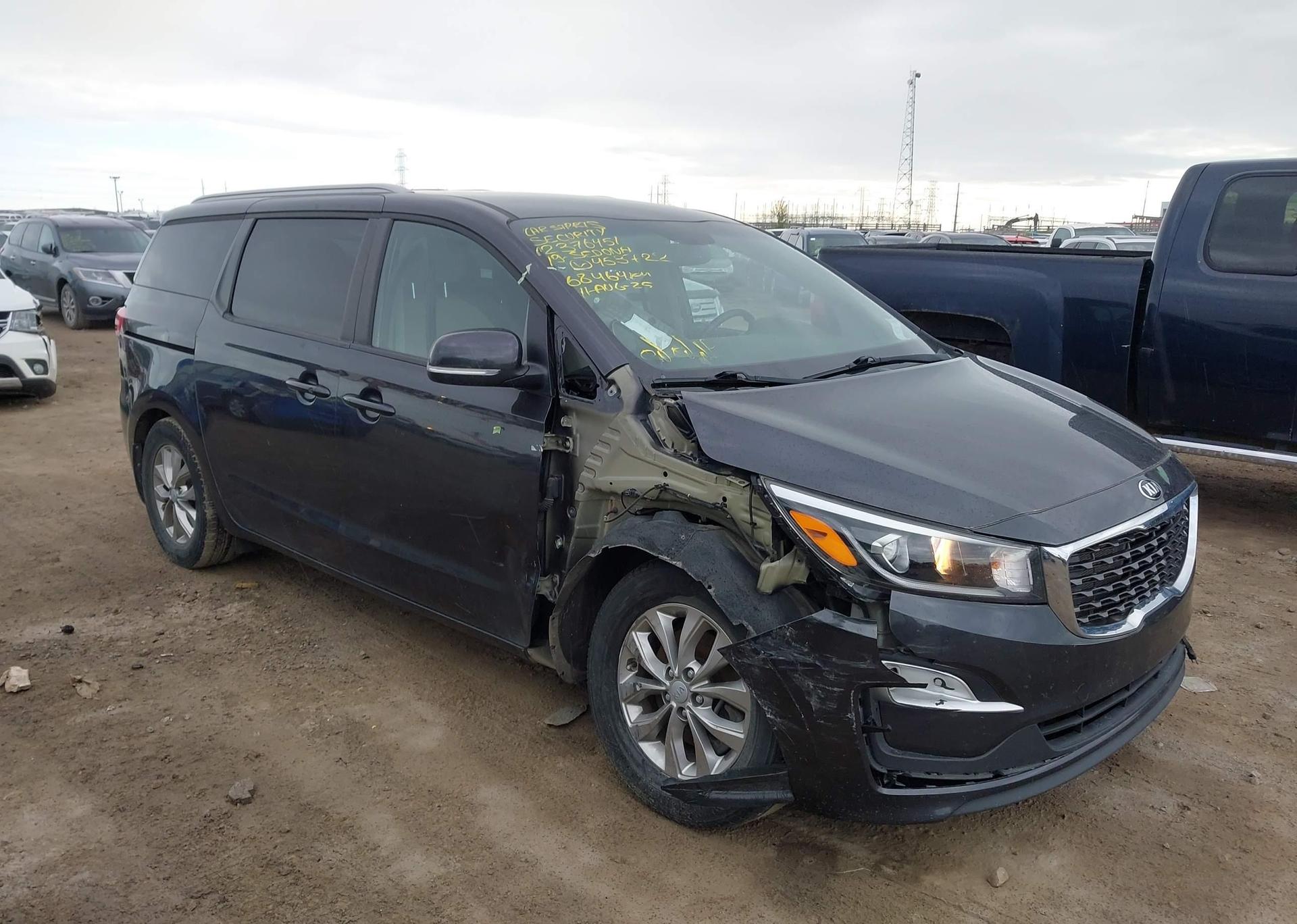 2019 KIA SEDONA LX