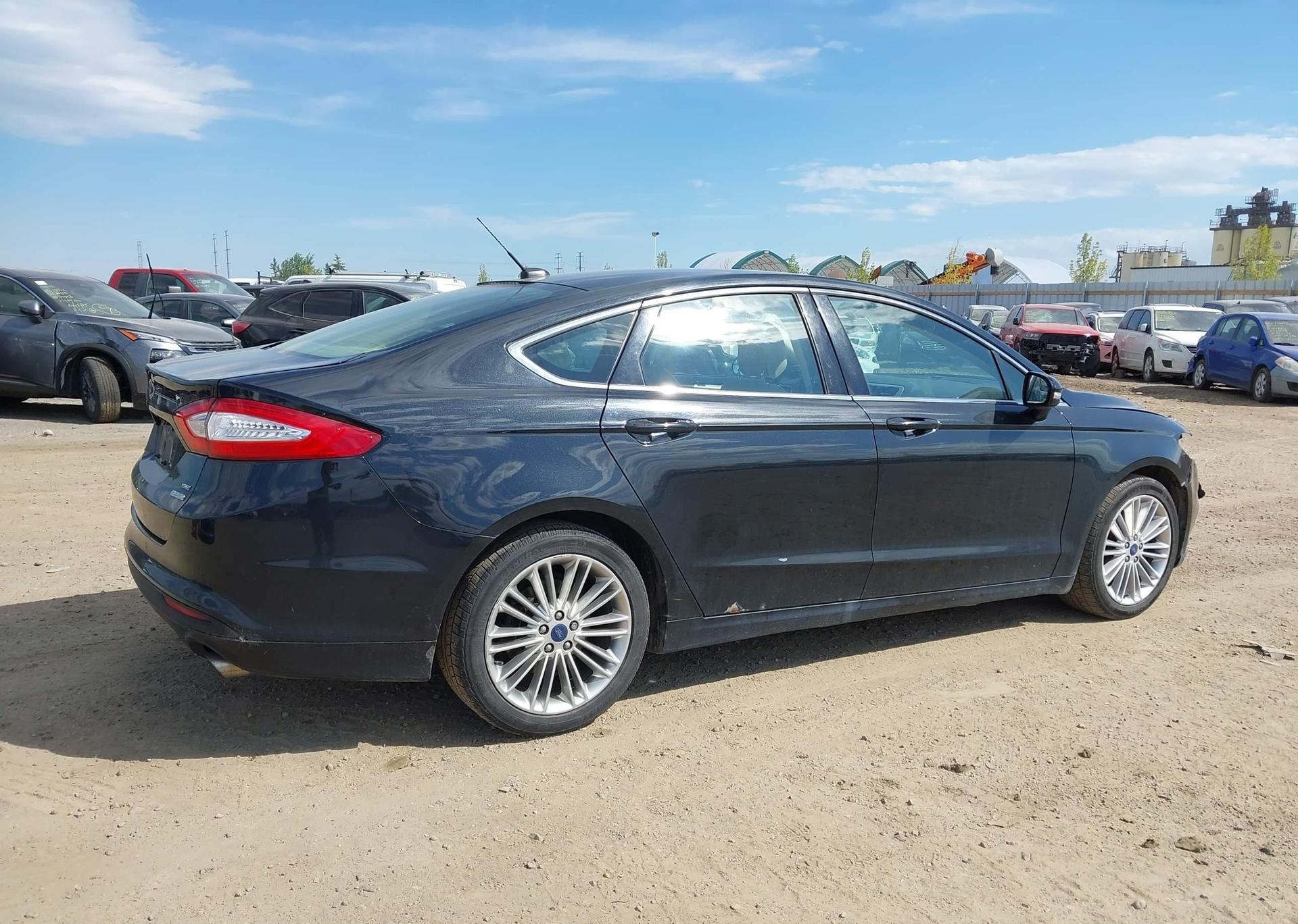 2015 FORD FUSION SE