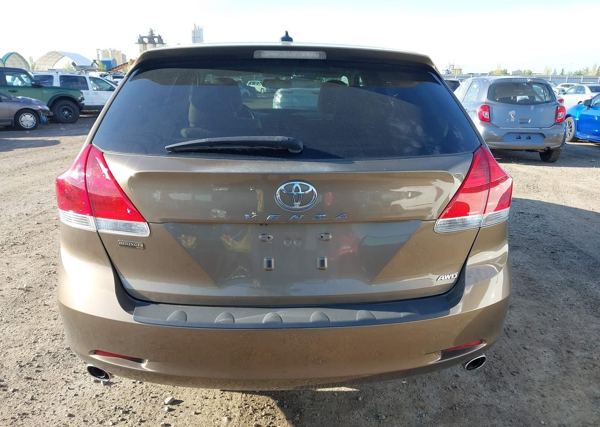 2012 TOYOTA VENZA BASE V6