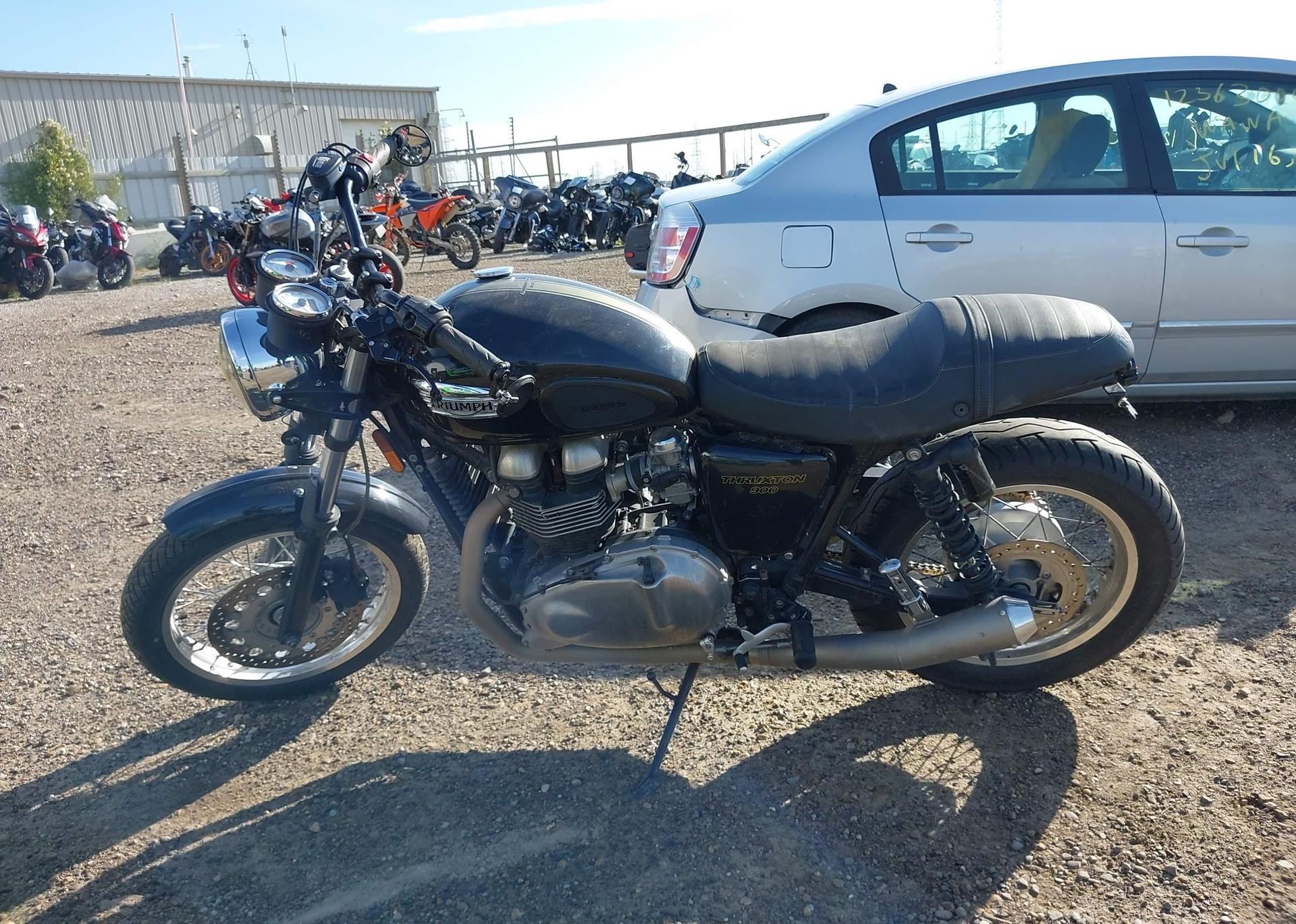2013 TRIUMPH MOTORCYCLE THRUXTON