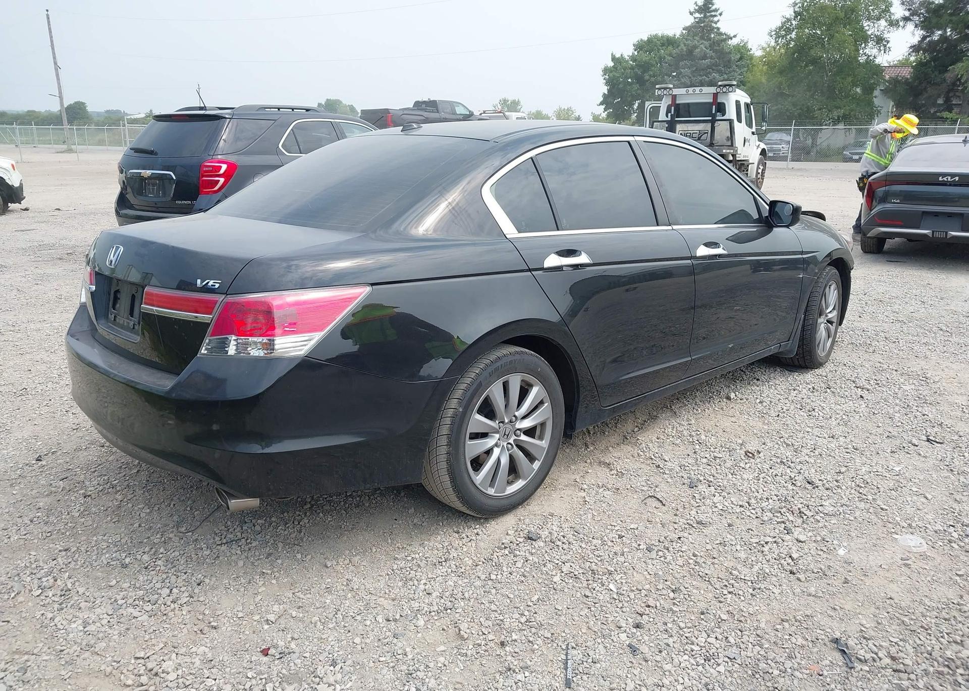 2011 HONDA ACCORD EXL