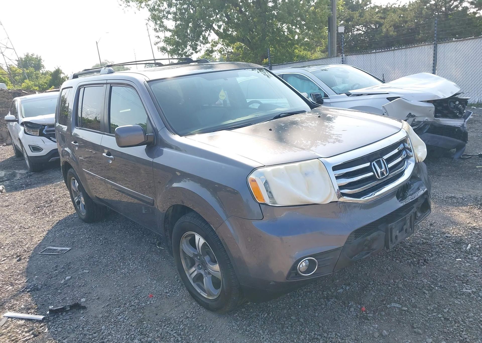 2015 HONDA PILOT SE