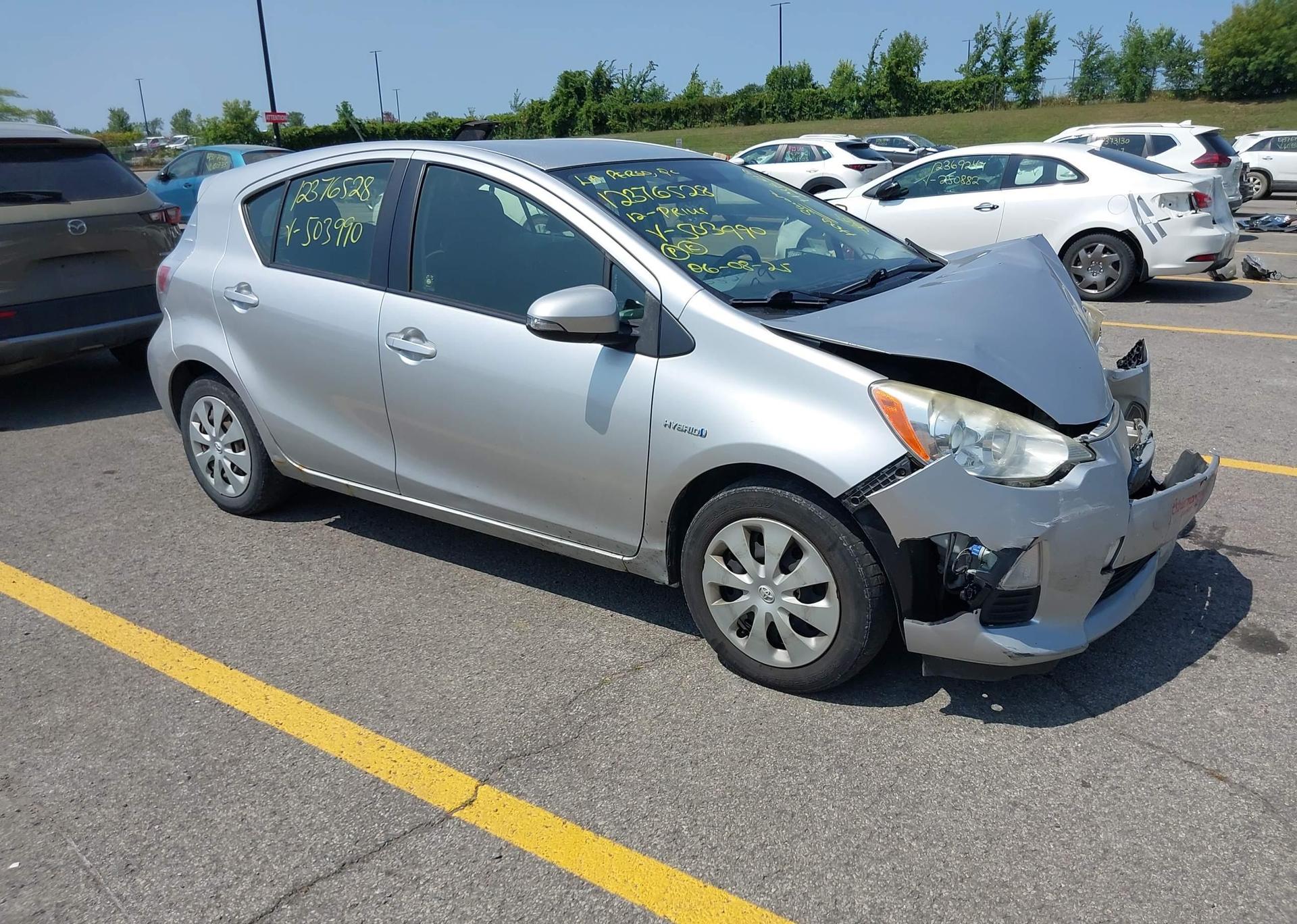 2012 TOYOTA Prius c