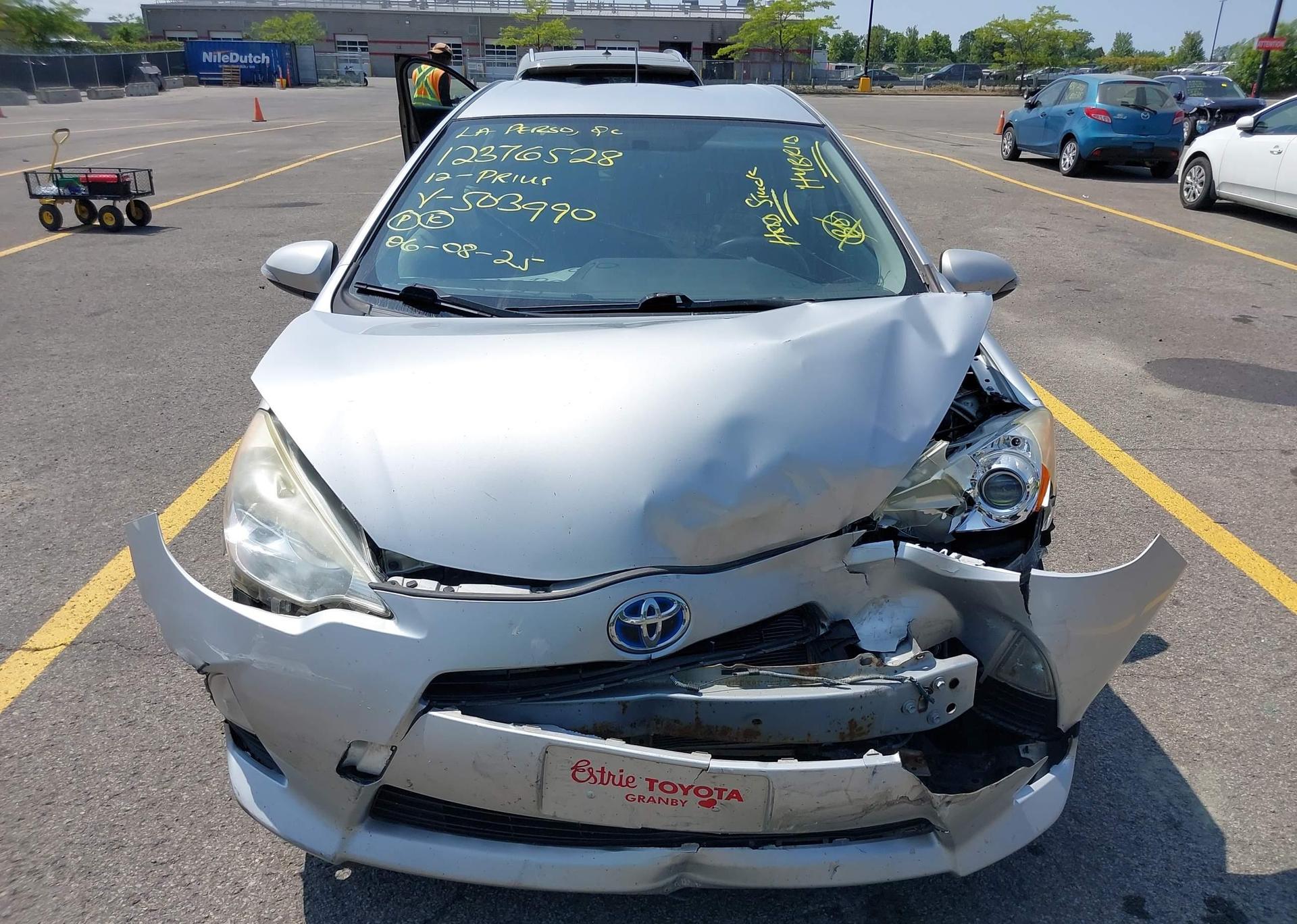 2012 TOYOTA Prius c