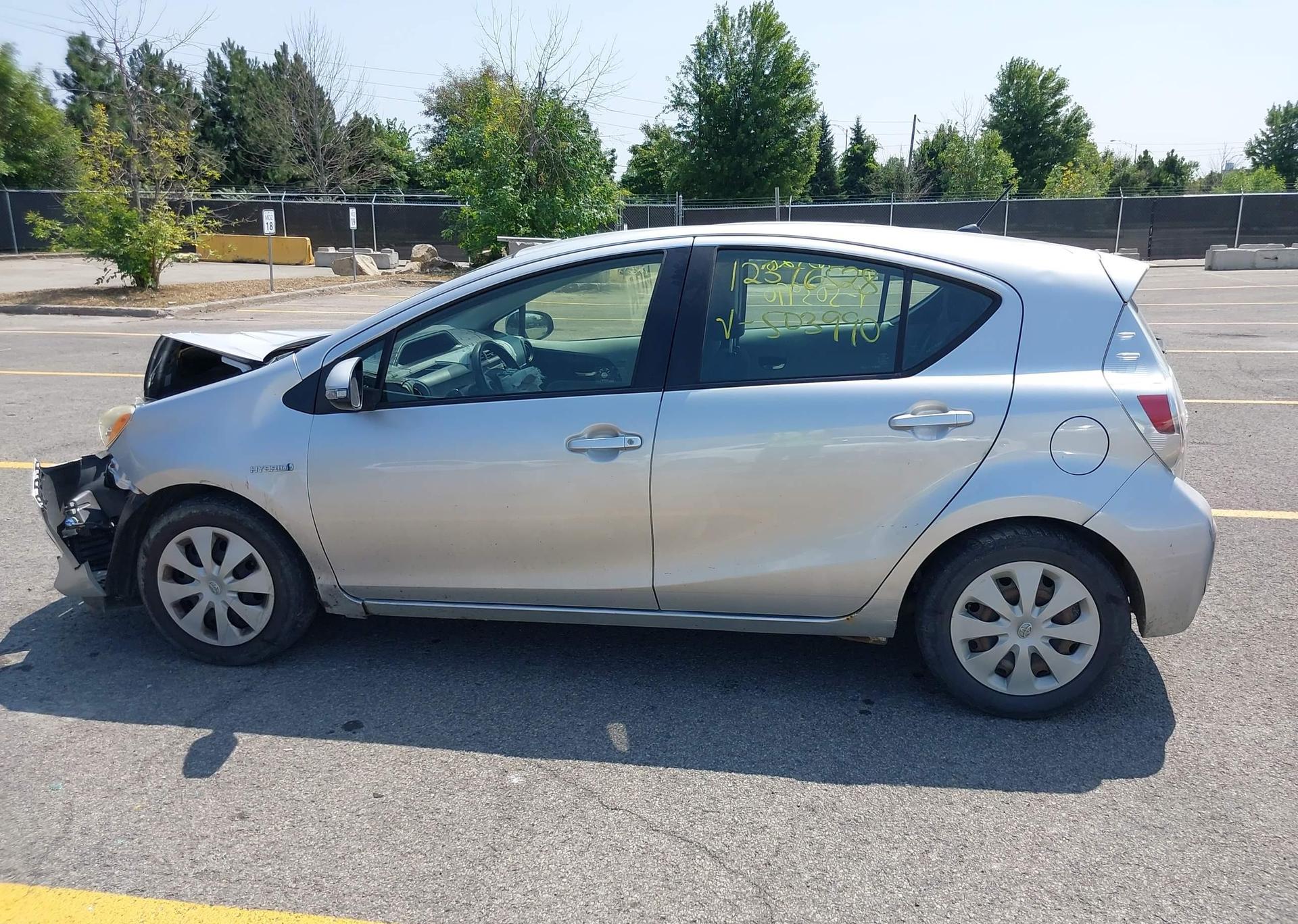 2012 TOYOTA Prius c