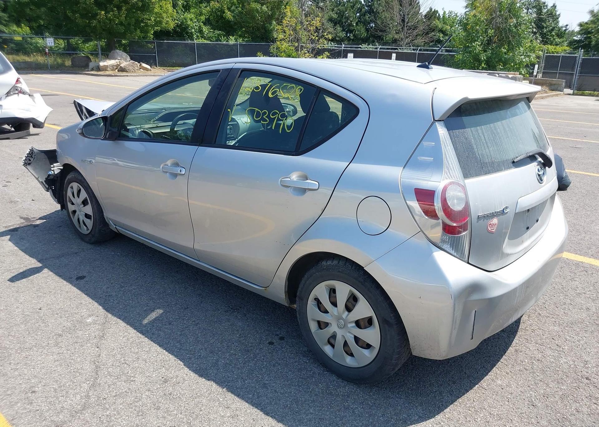 2012 TOYOTA Prius c