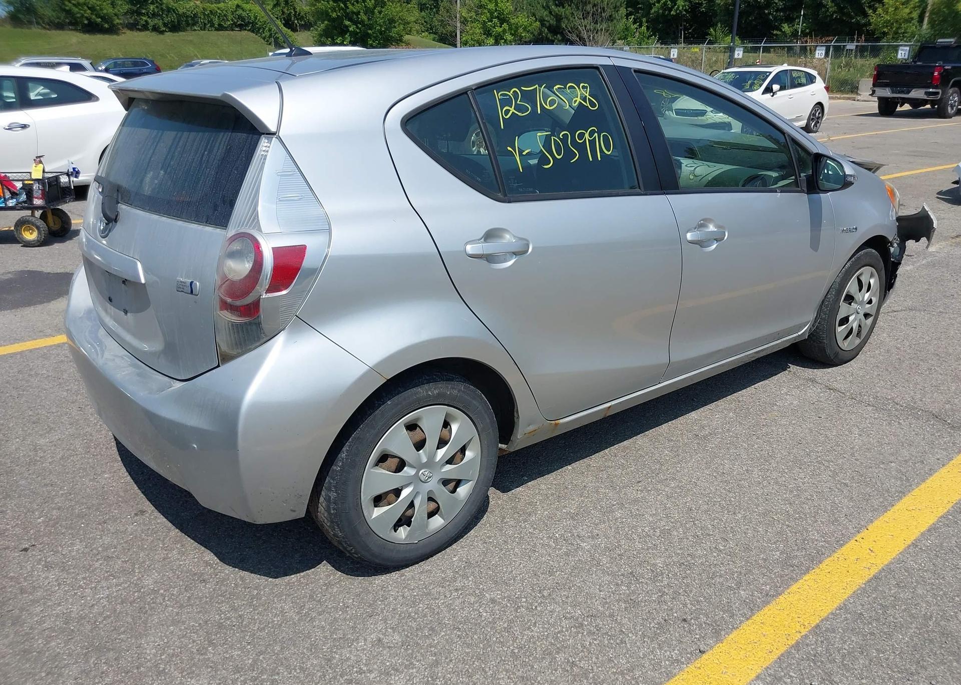 2012 TOYOTA Prius c