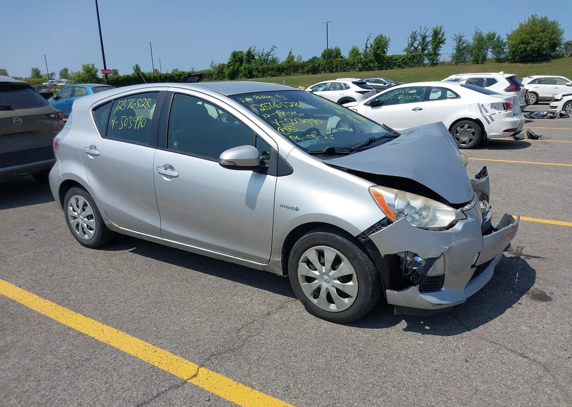 2012 TOYOTA Prius c