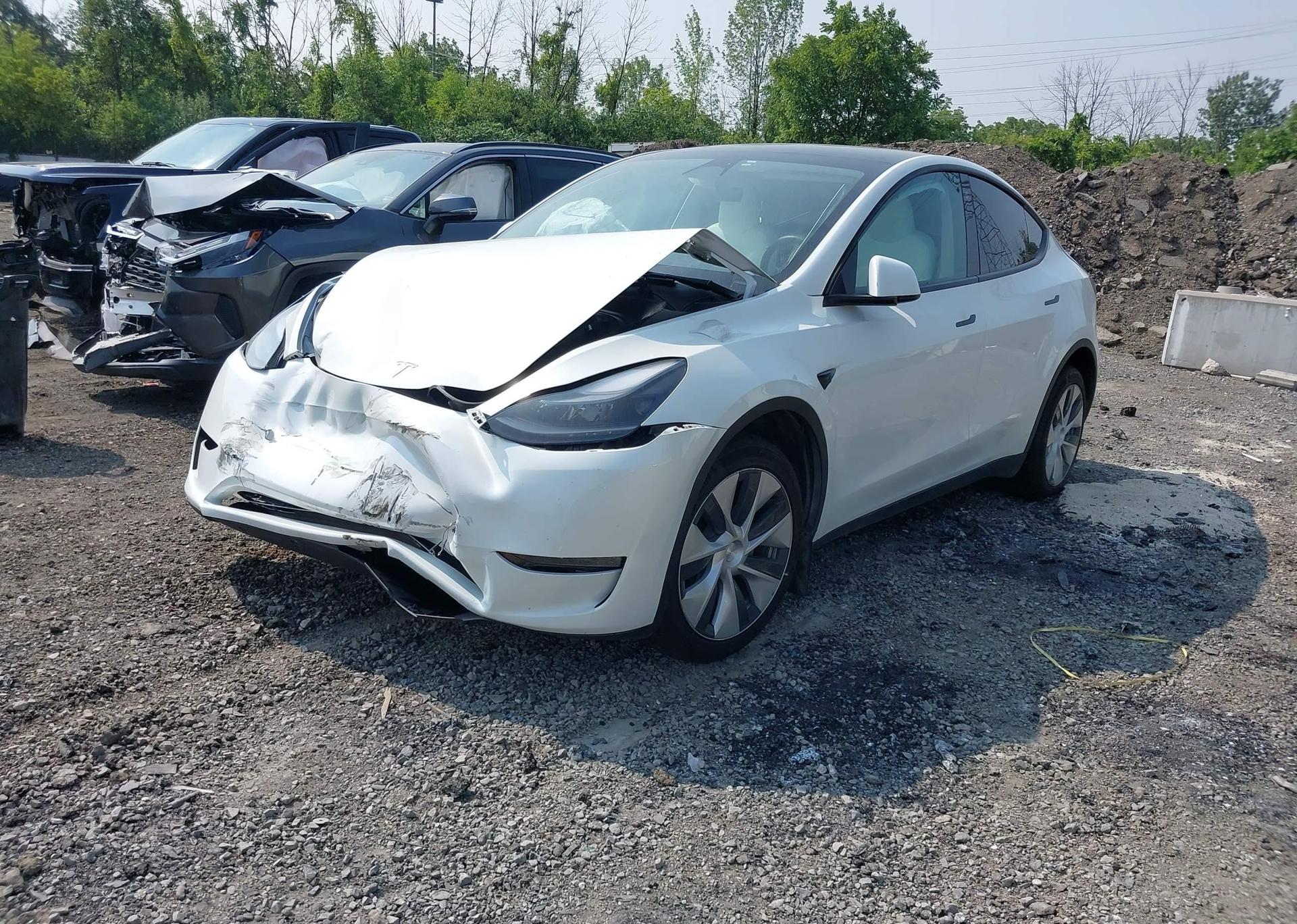2023 TESLA MODEL Y LONG RANGE