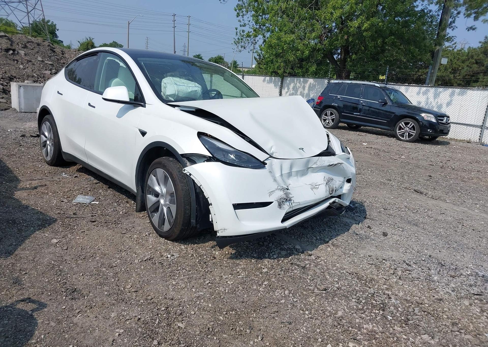 2023 TESLA MODEL Y LONG RANGE