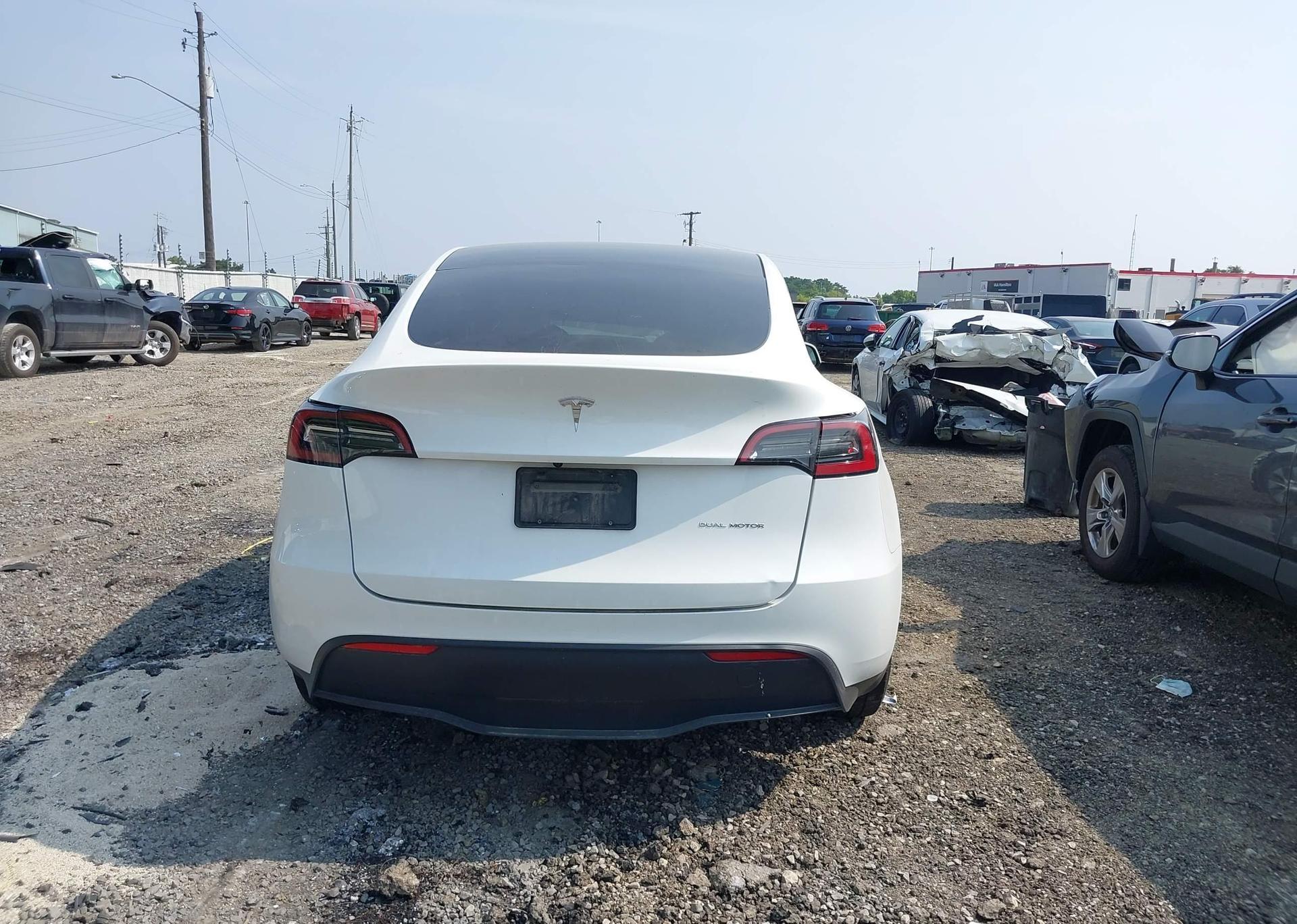 2023 TESLA MODEL Y LONG RANGE