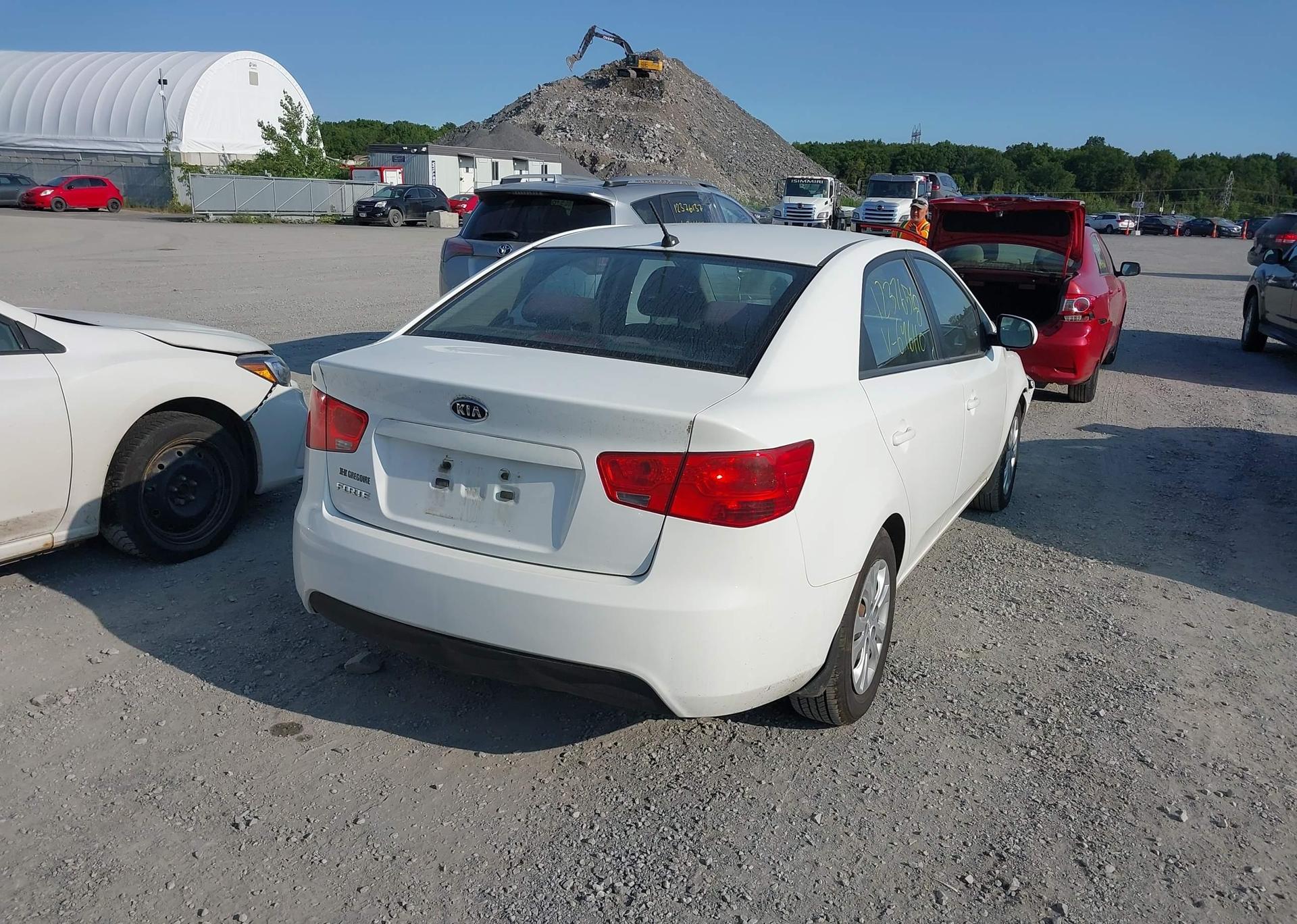 2013 KIA FORTE LX