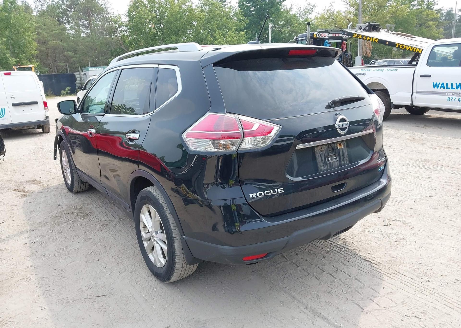 2015 NISSAN ROGUE S
