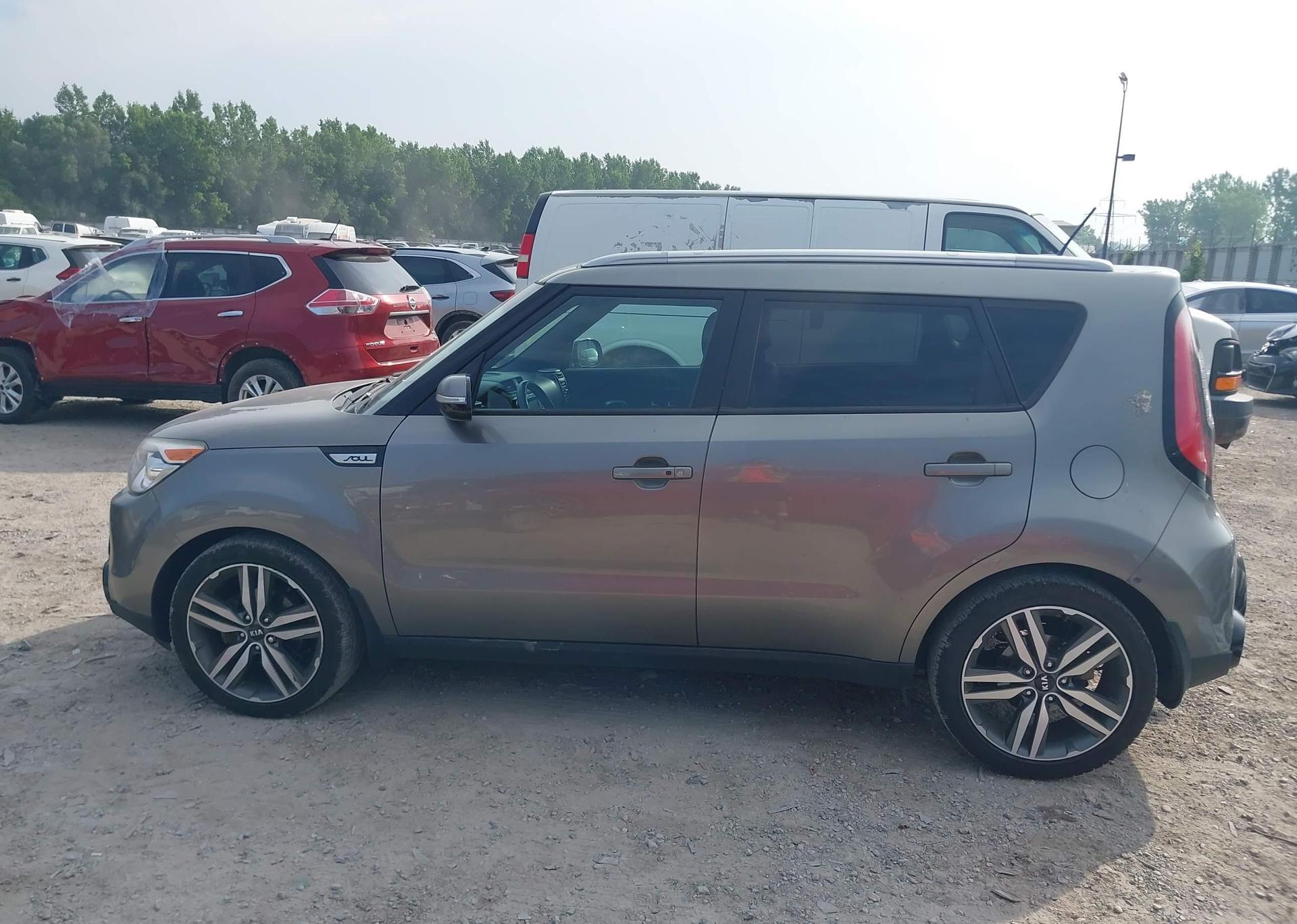 2015 KIA SOUL !