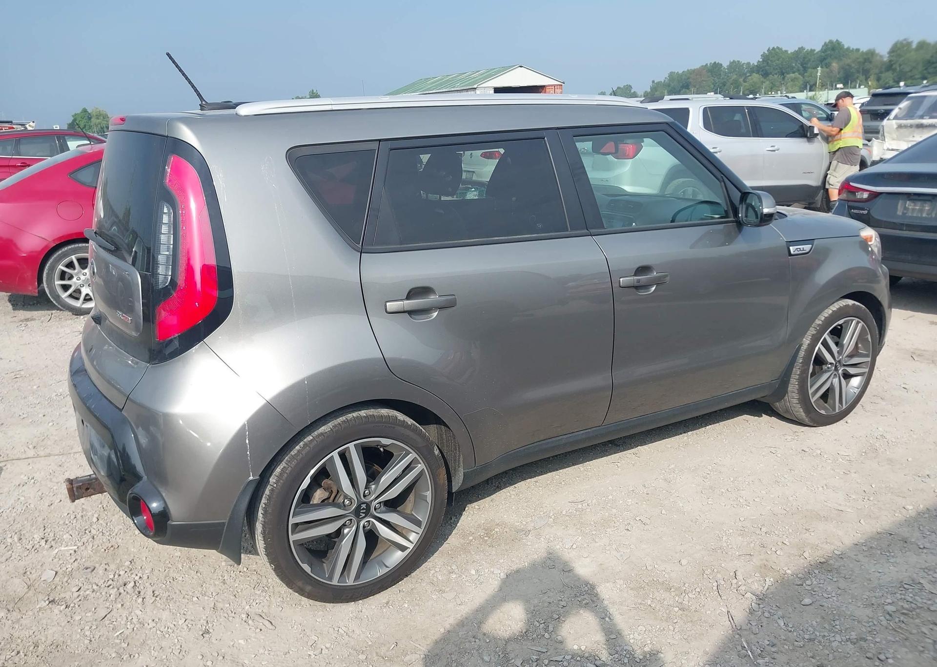 2015 KIA SOUL !