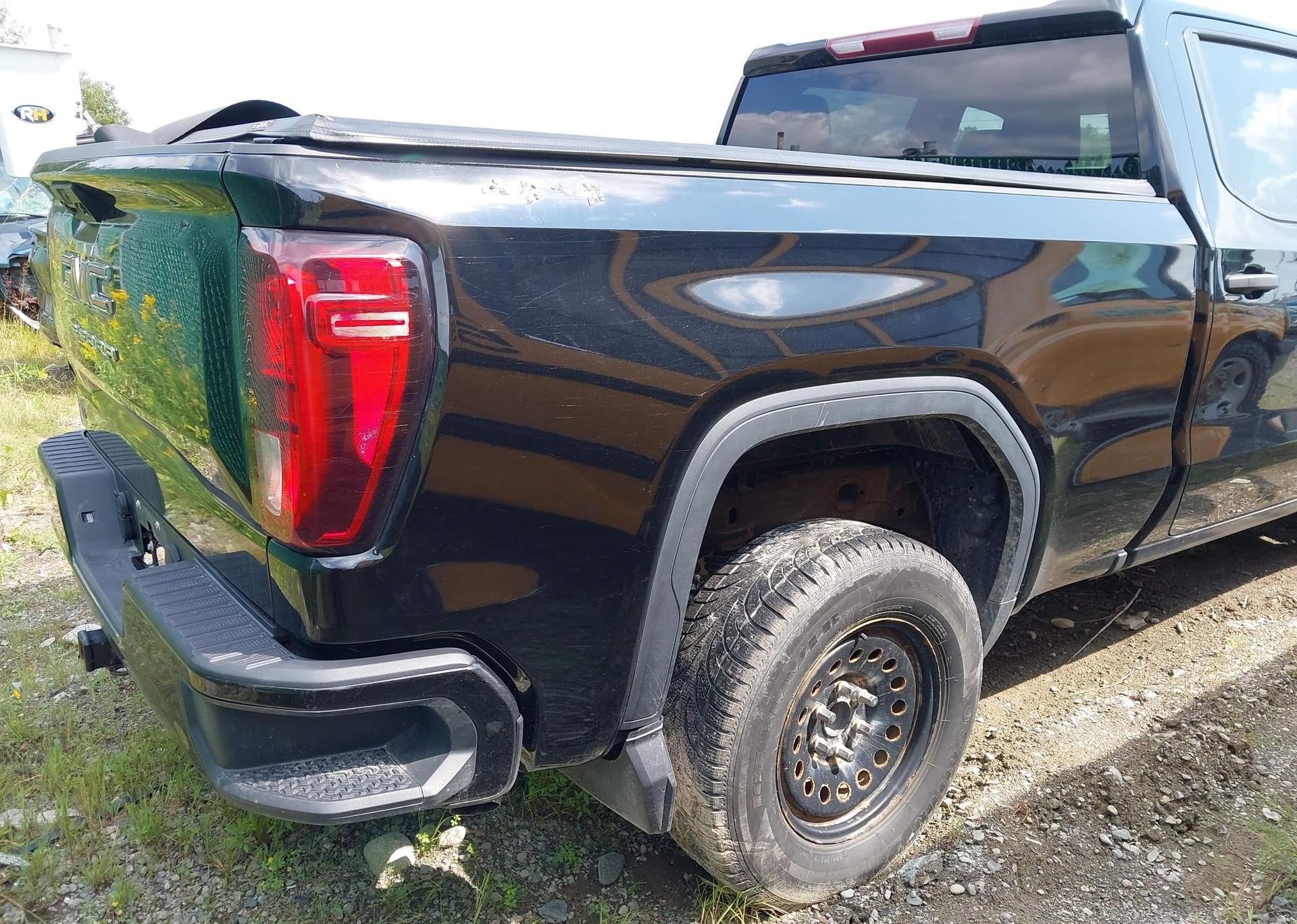 2023 GMC SIERRA 1500 PRO