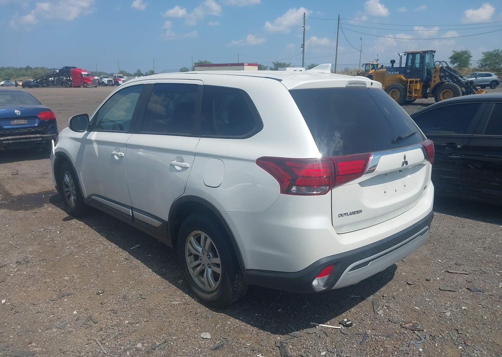 2020 MITSUBISHI OUTLANDER ES
