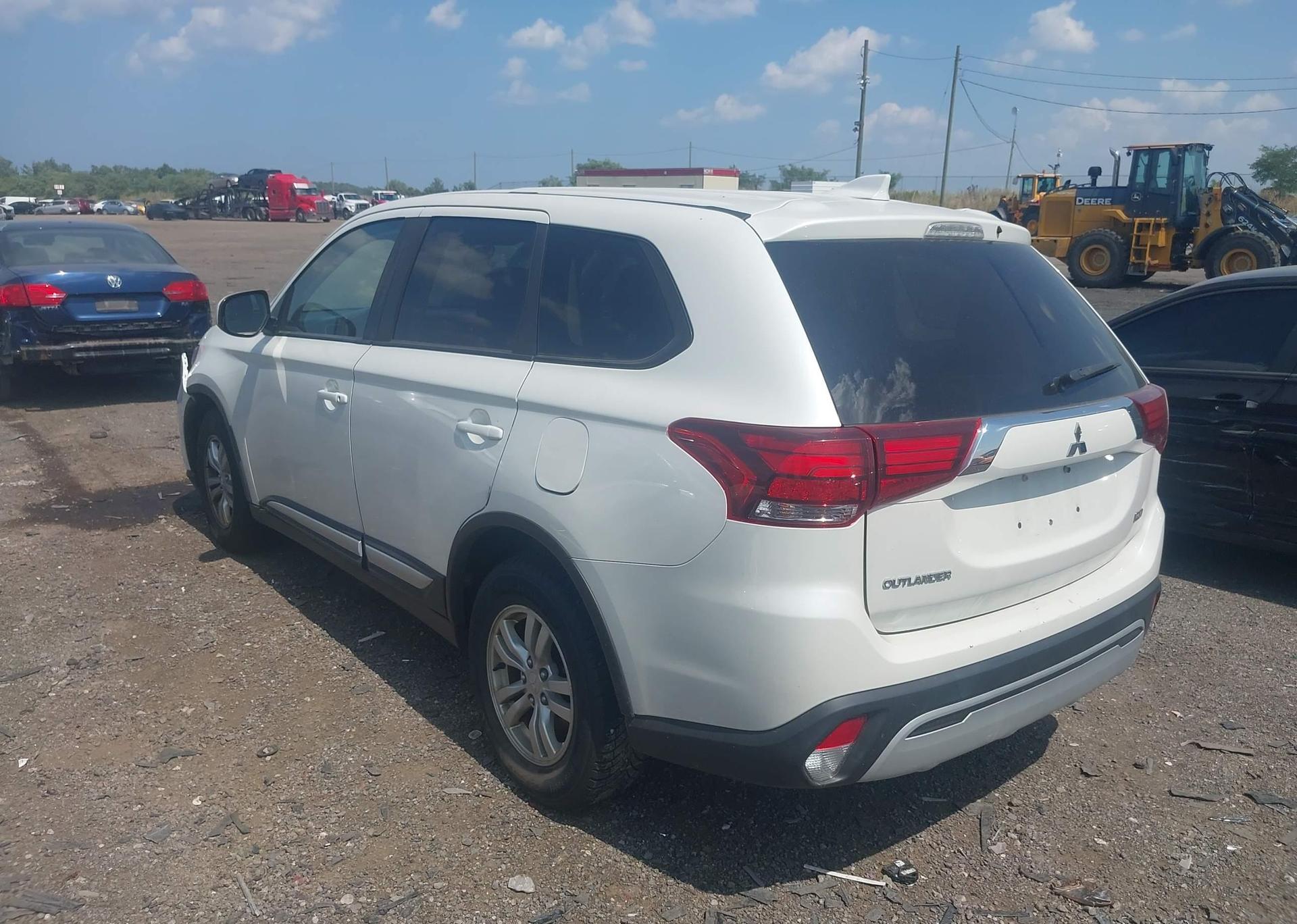 2020 MITSUBISHI OUTLANDER ES