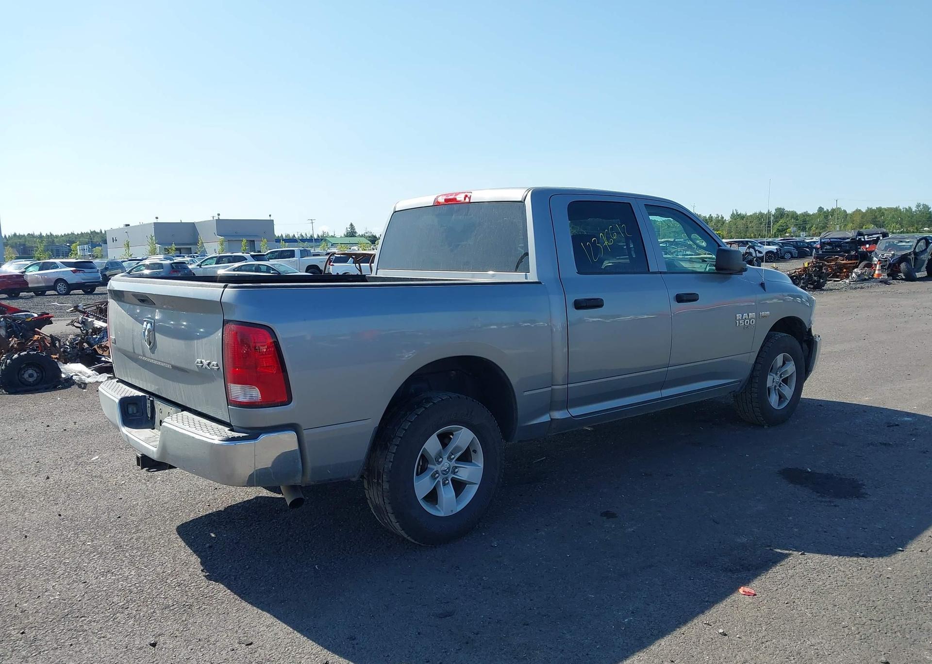 2023 RAM 1500 CLASSIC SLT