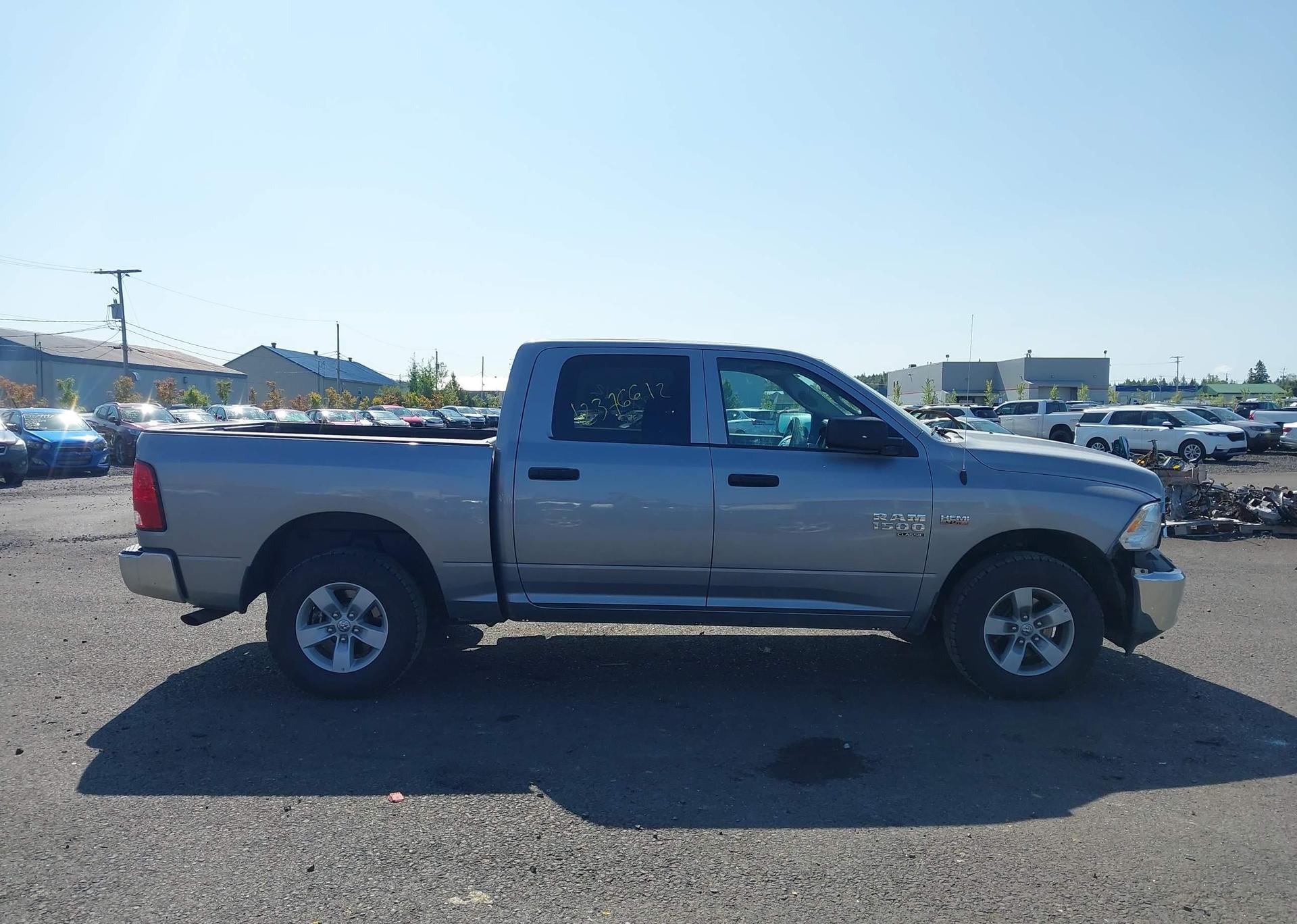 2023 RAM 1500 CLASSIC SLT
