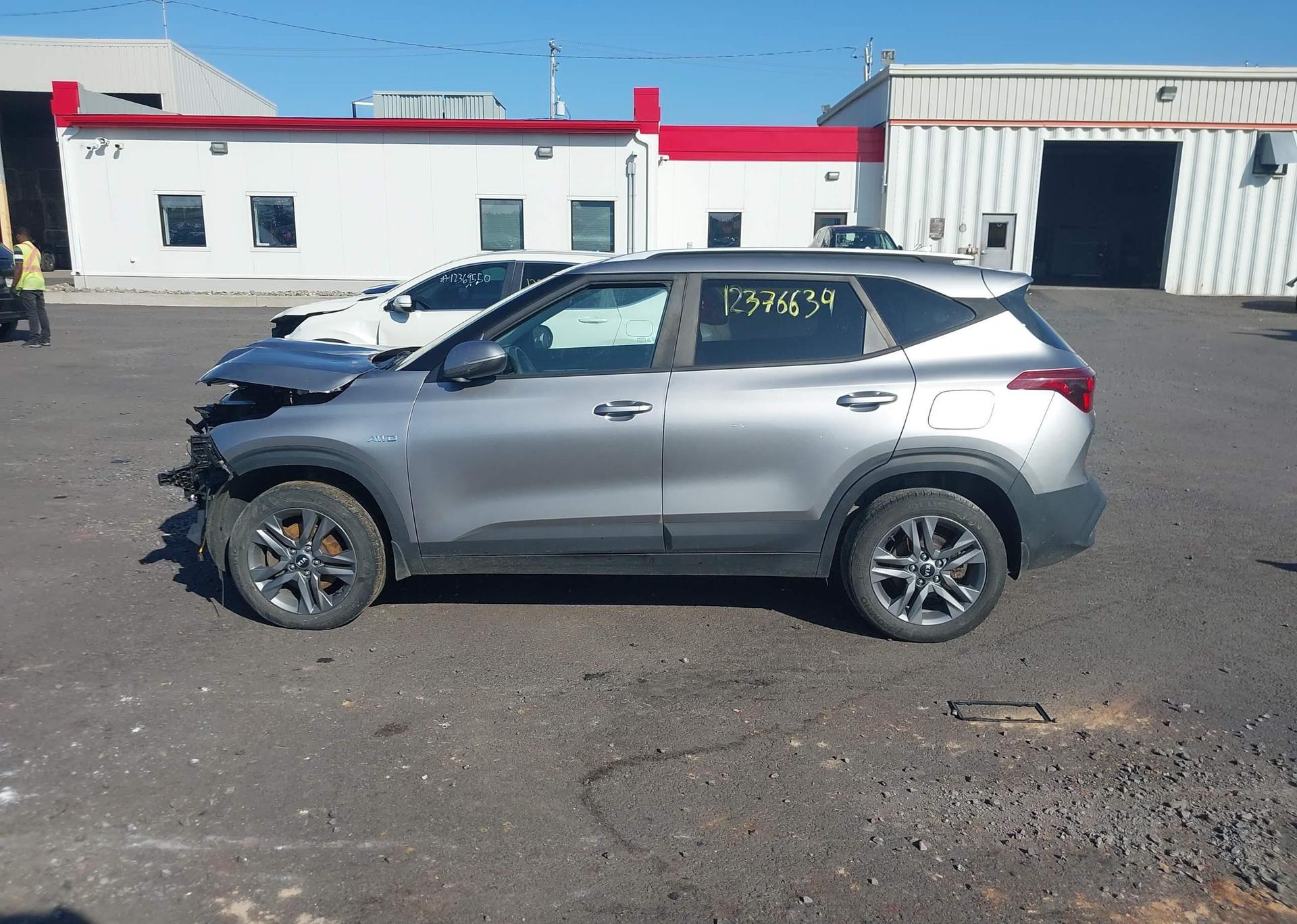 2021 KIA SELTOS LX