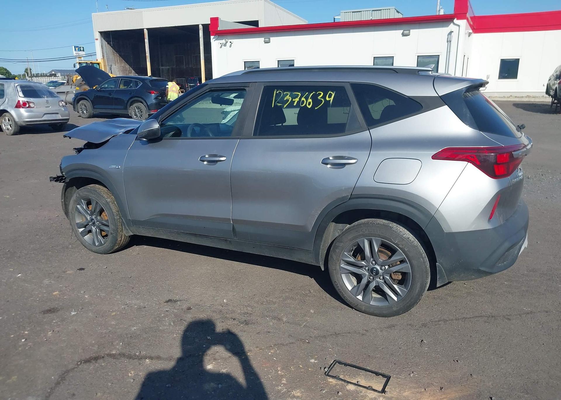 2021 KIA SELTOS LX