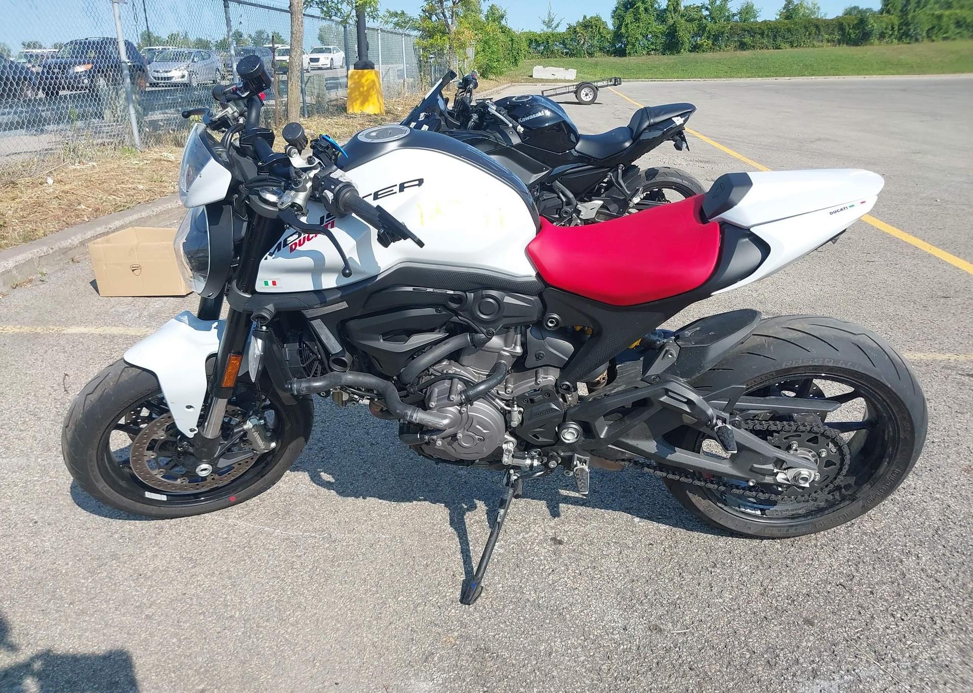 2024 DUCATI MONSTER