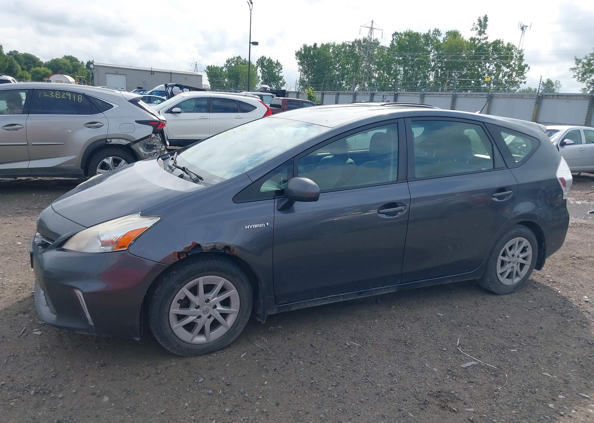 2012 TOYOTA PRIUS V