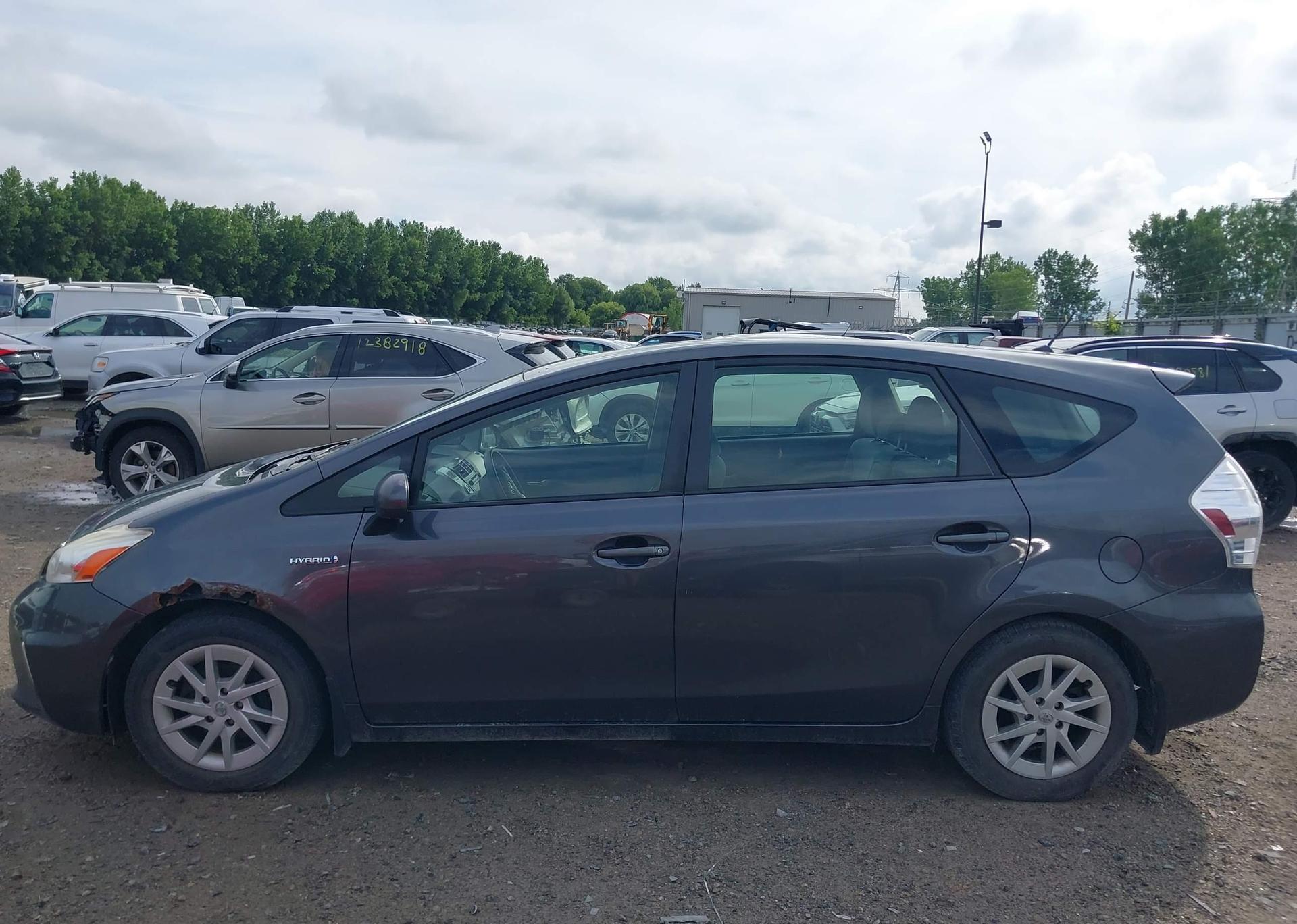 2012 TOYOTA PRIUS V
