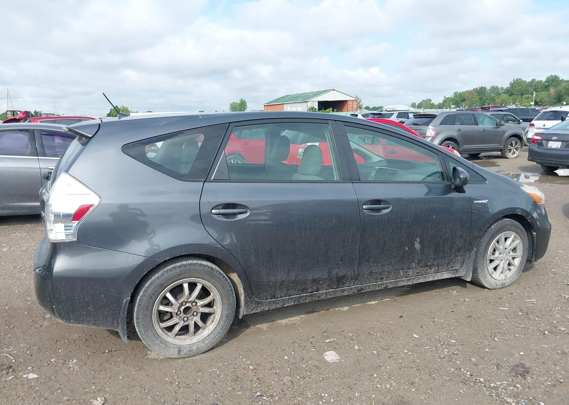 2012 TOYOTA PRIUS V