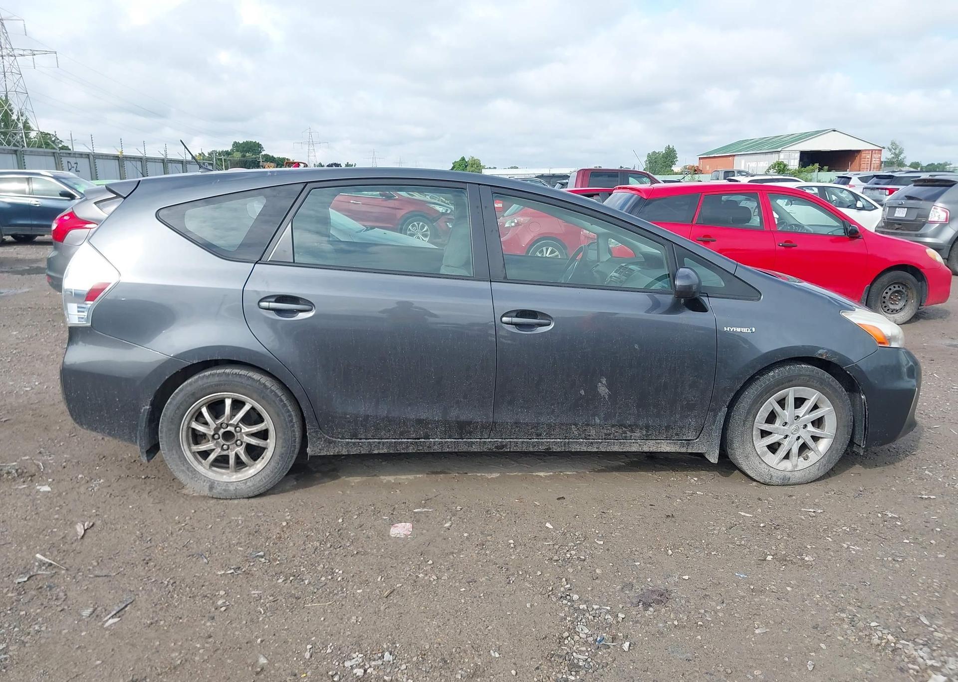 2012 TOYOTA PRIUS V