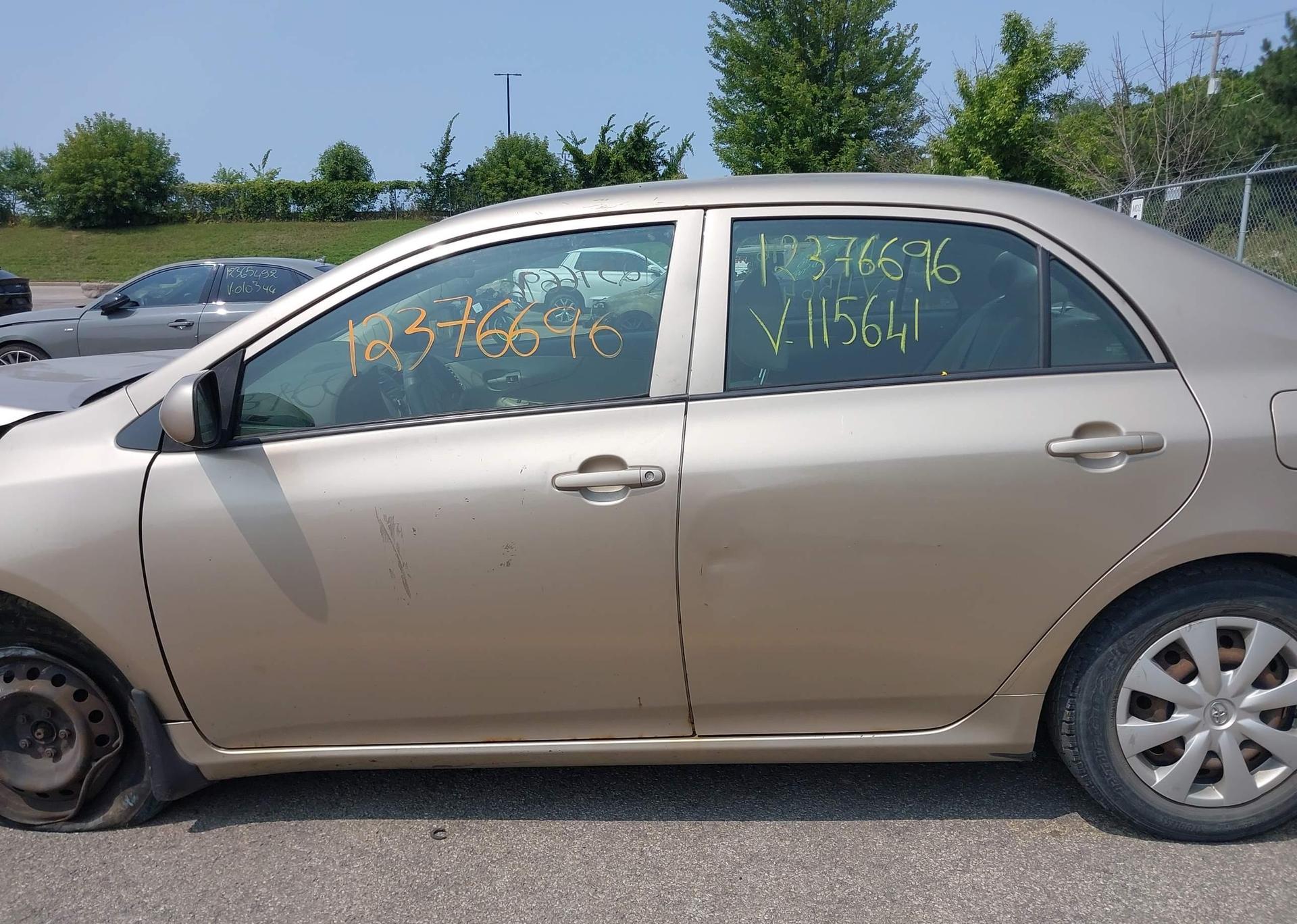 2009 TOYOTA COROLLA S
