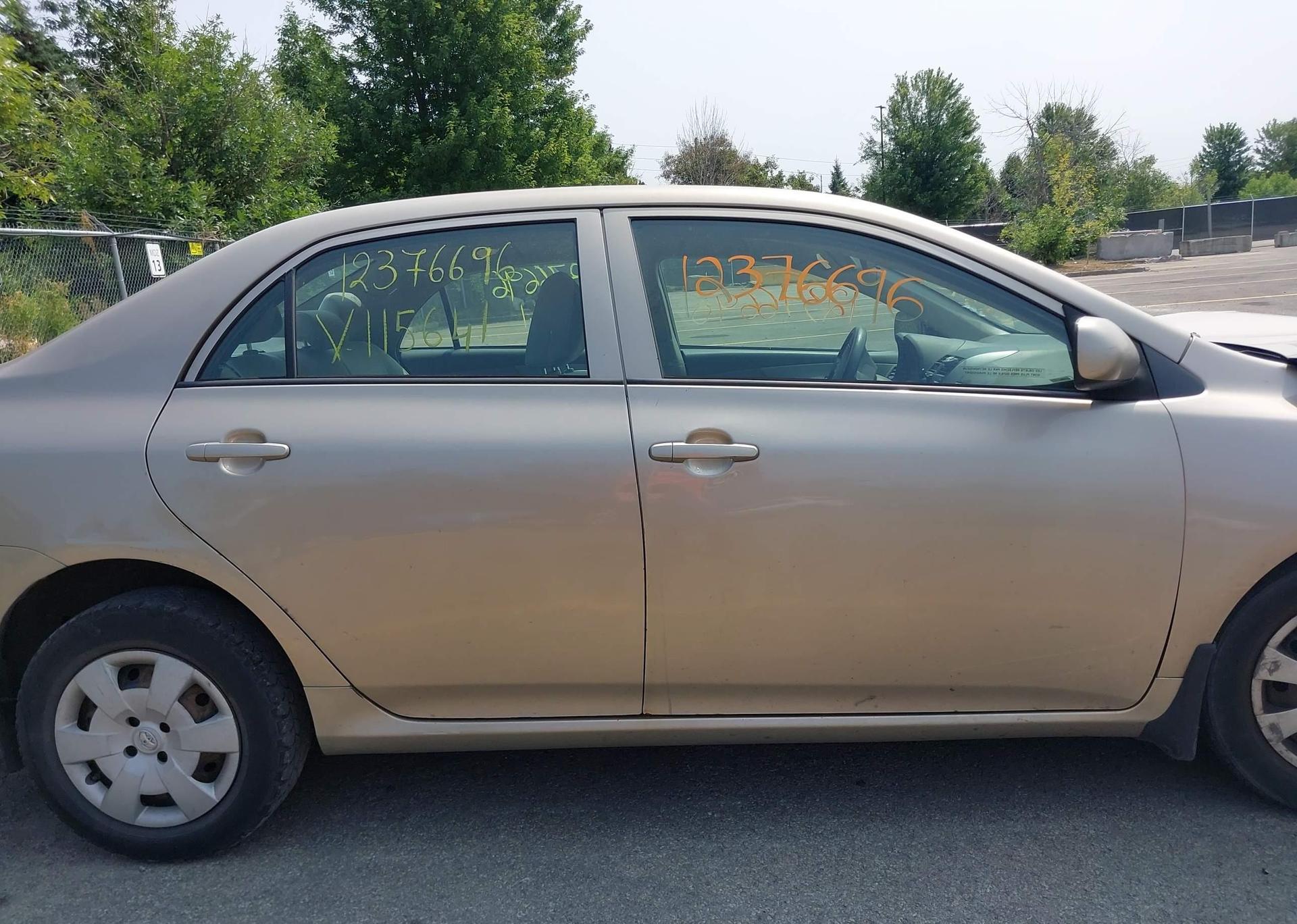 2009 TOYOTA COROLLA S