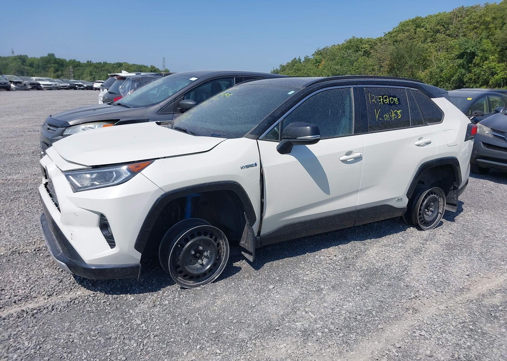 2020 TOYOTA RAV4 HYBRID XLE
