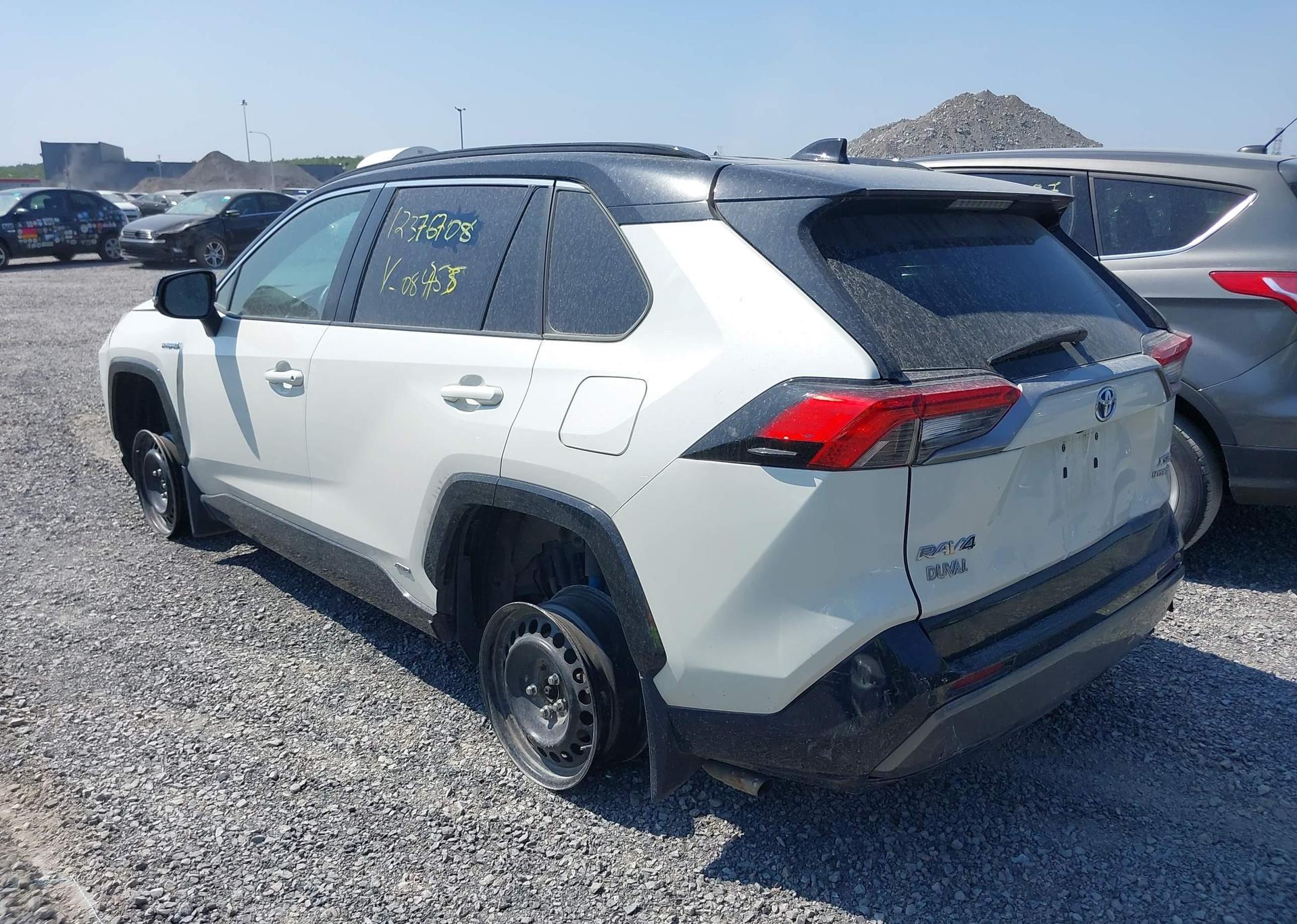 2020 TOYOTA RAV4 HYBRID XLE
