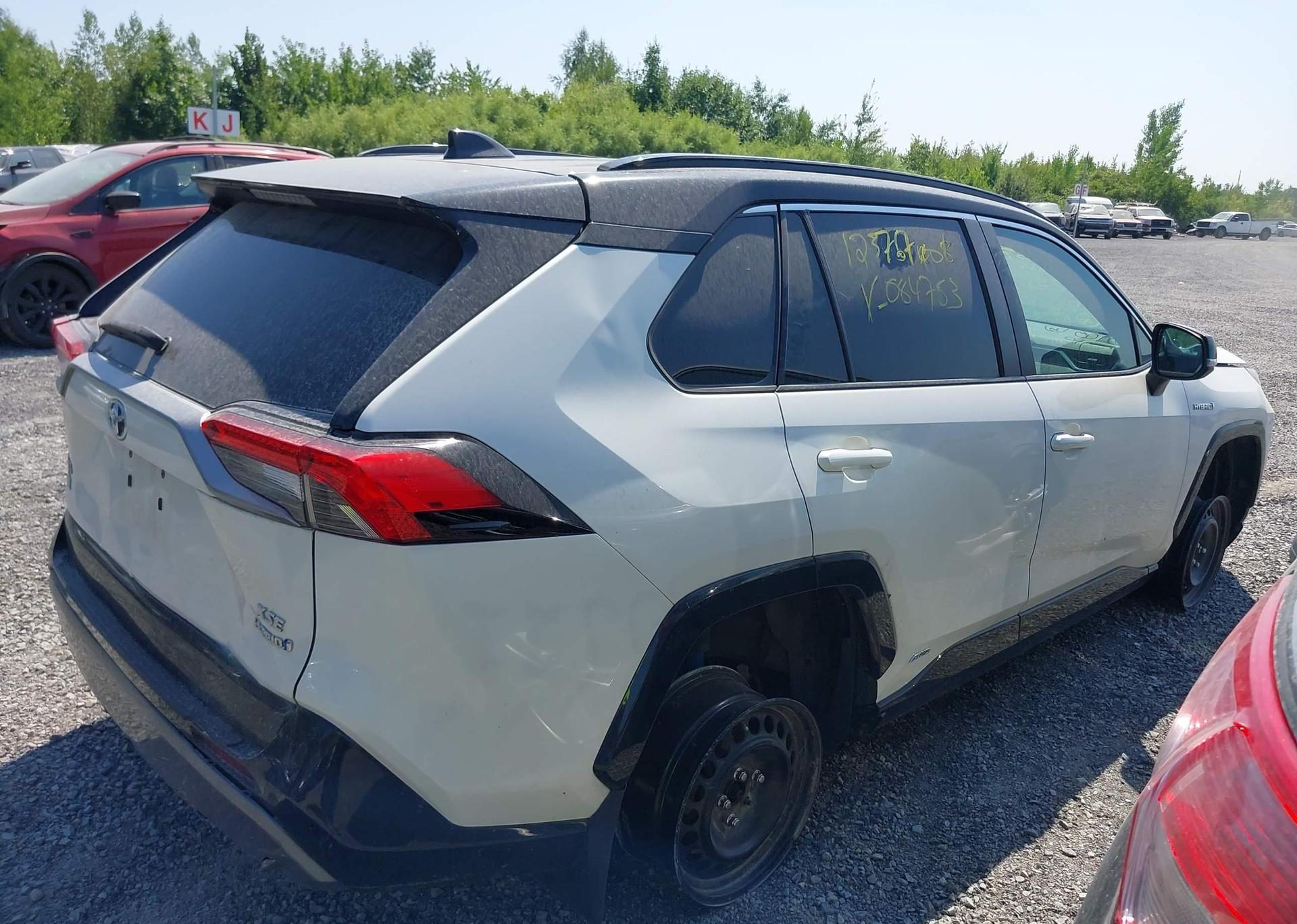 2020 TOYOTA RAV4 HYBRID XLE