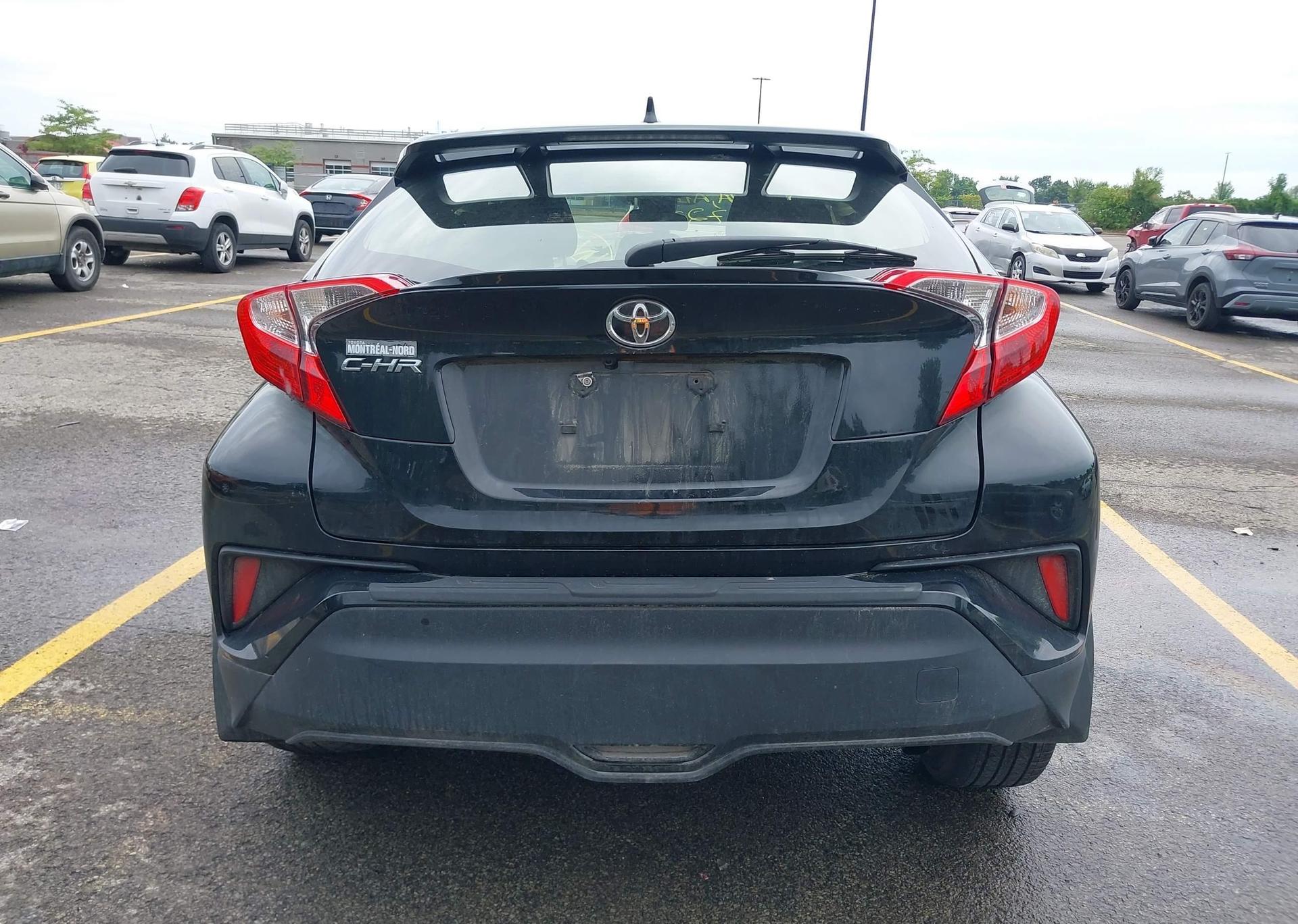 2021 TOYOTA C-HR XLE PREMIUM