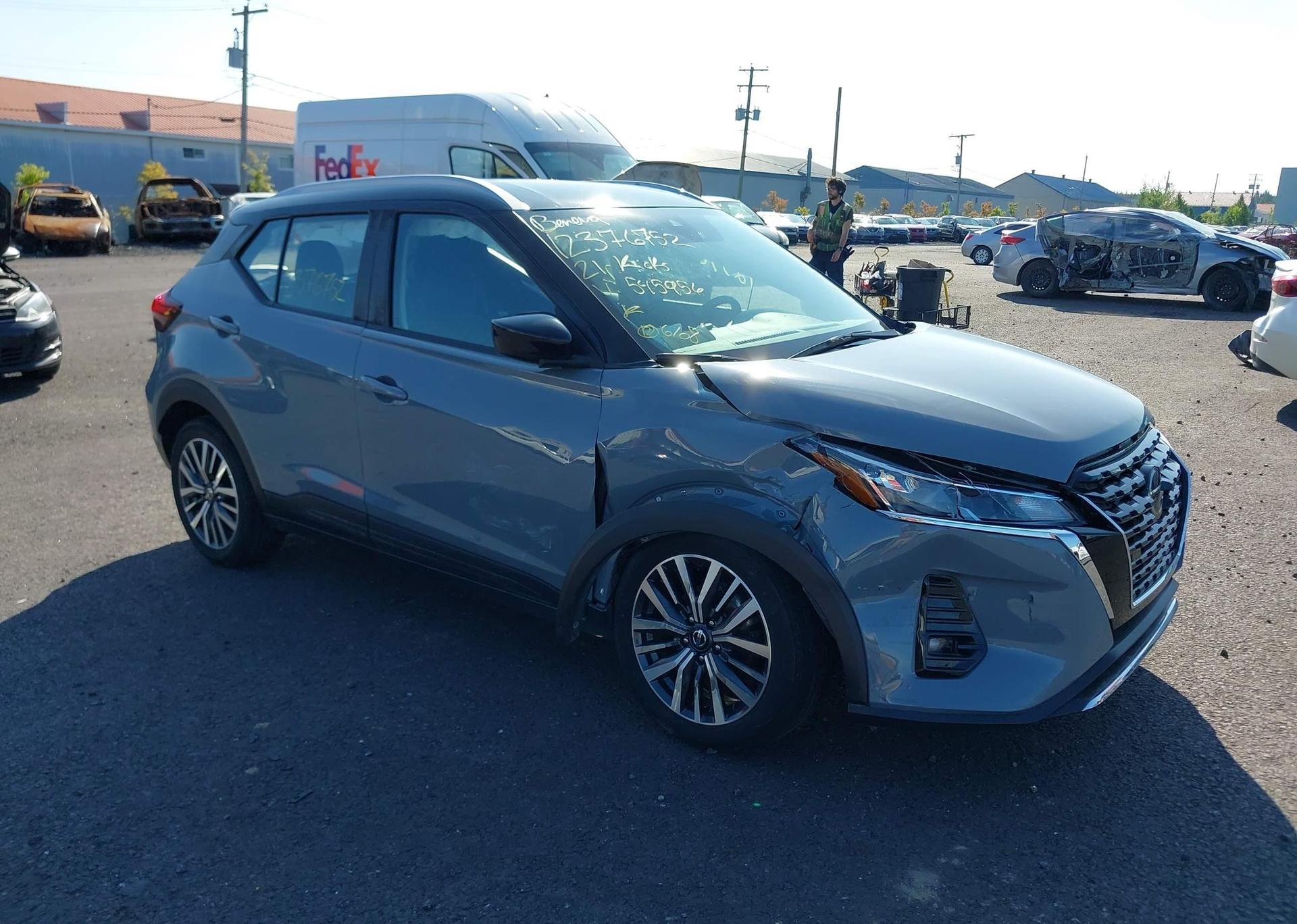 2021 NISSAN KICKS SV