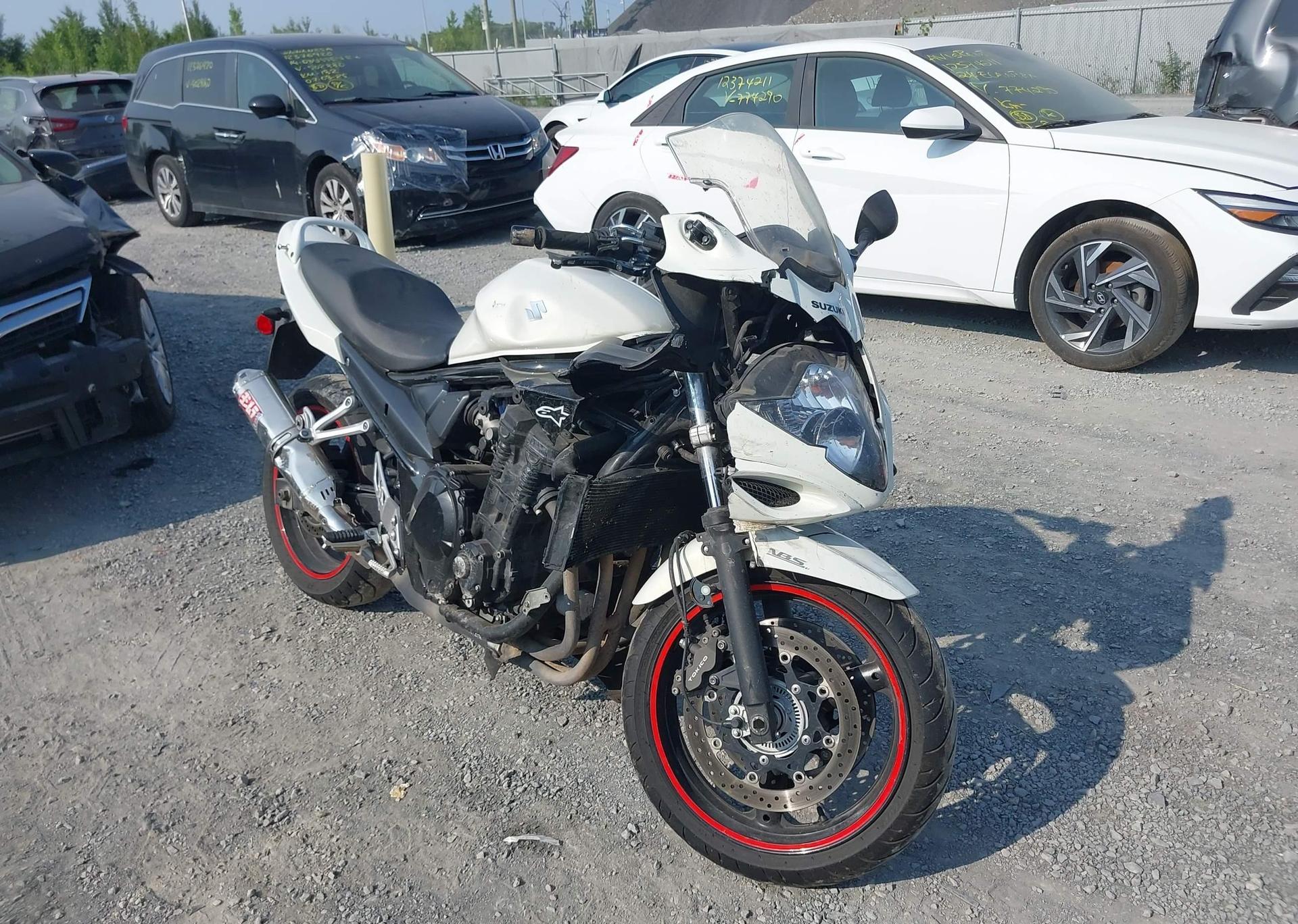 2011 SUZUKI GSX650 FA