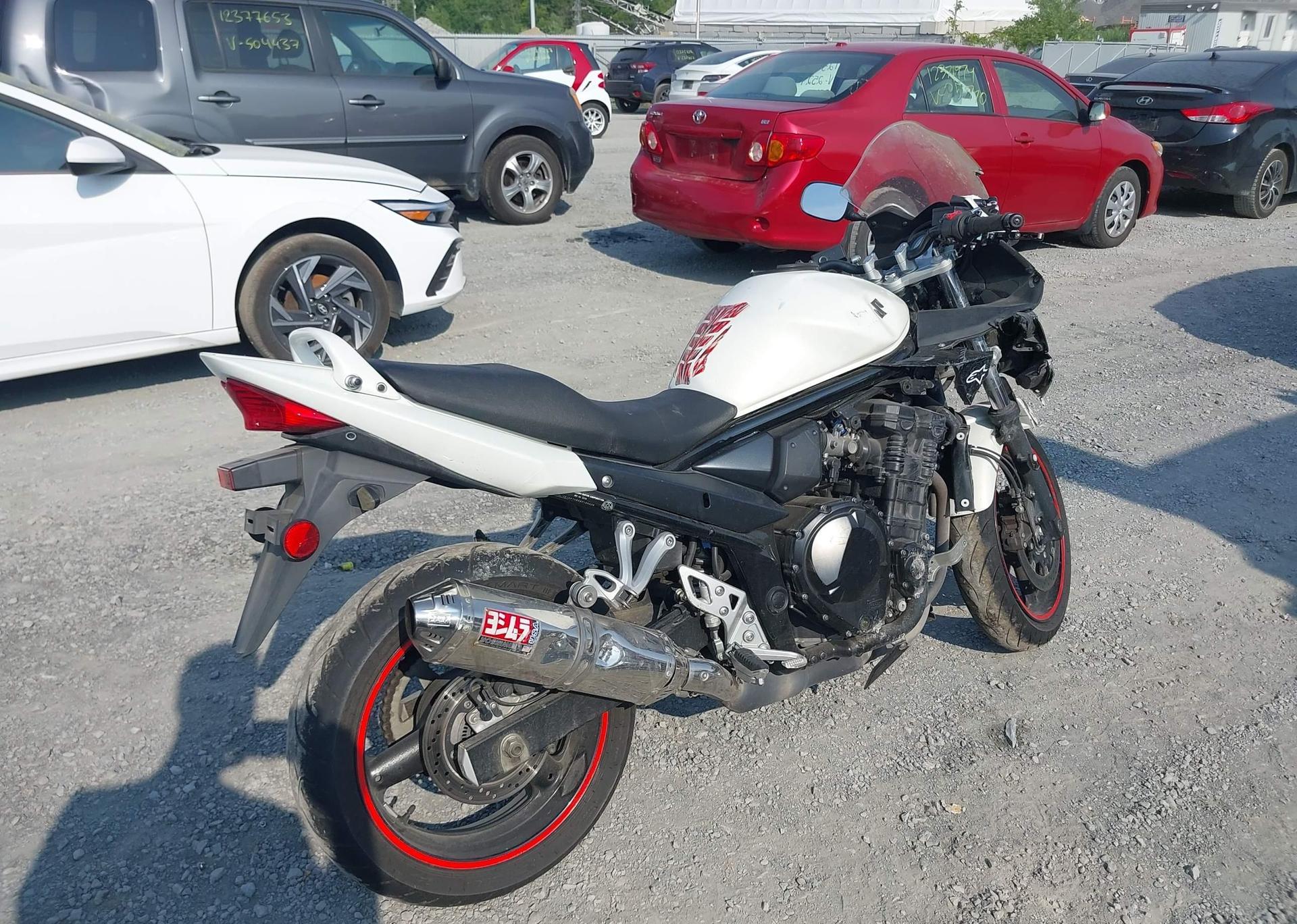 2011 SUZUKI GSX650 FA