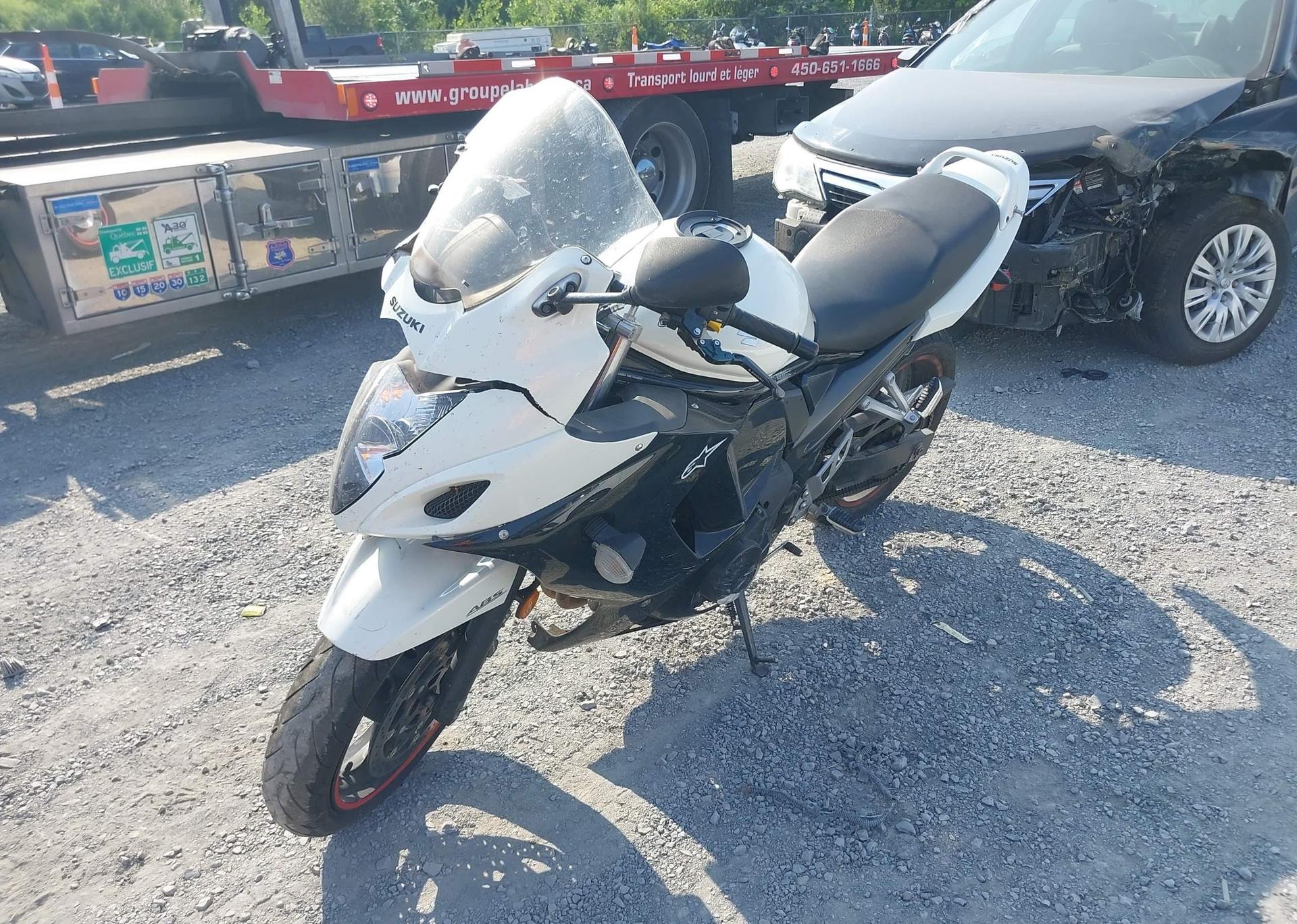 2011 SUZUKI GSX650 FA