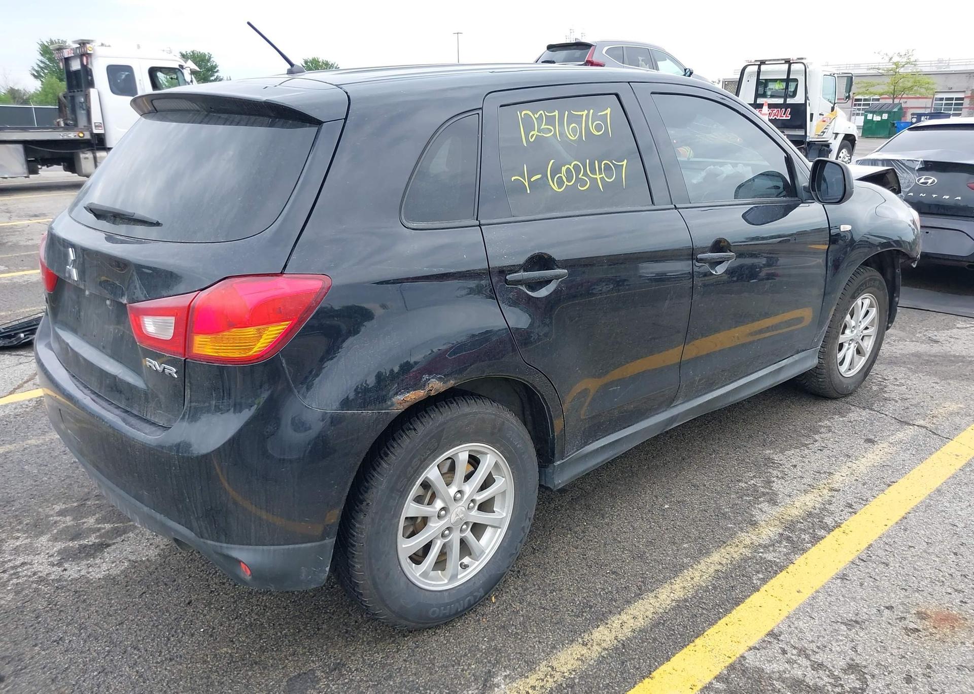 2014 MITSUBISHI RVR SE