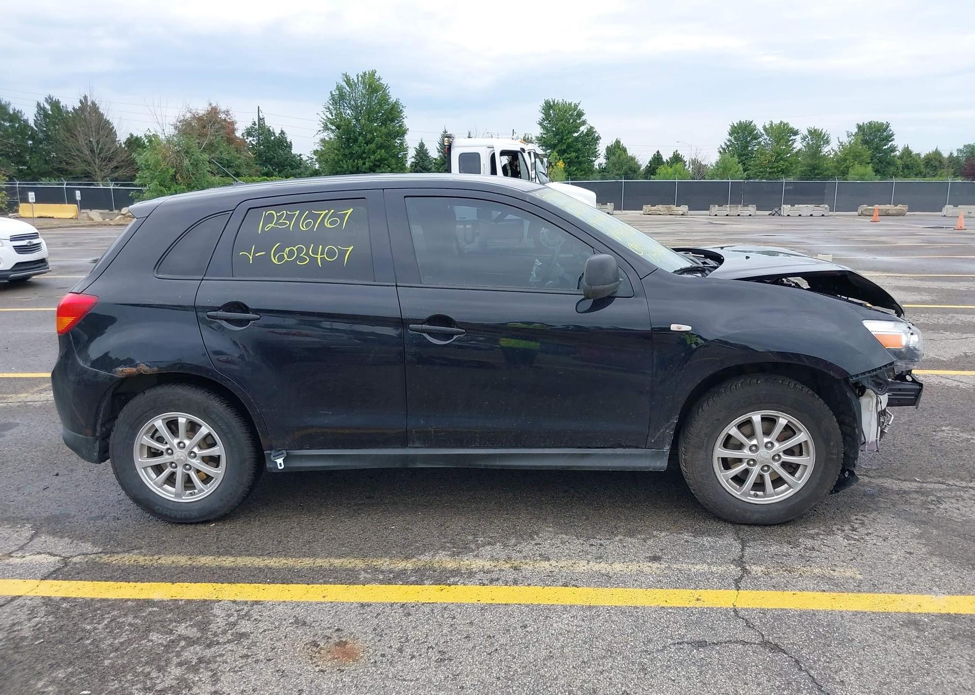 2014 MITSUBISHI RVR SE